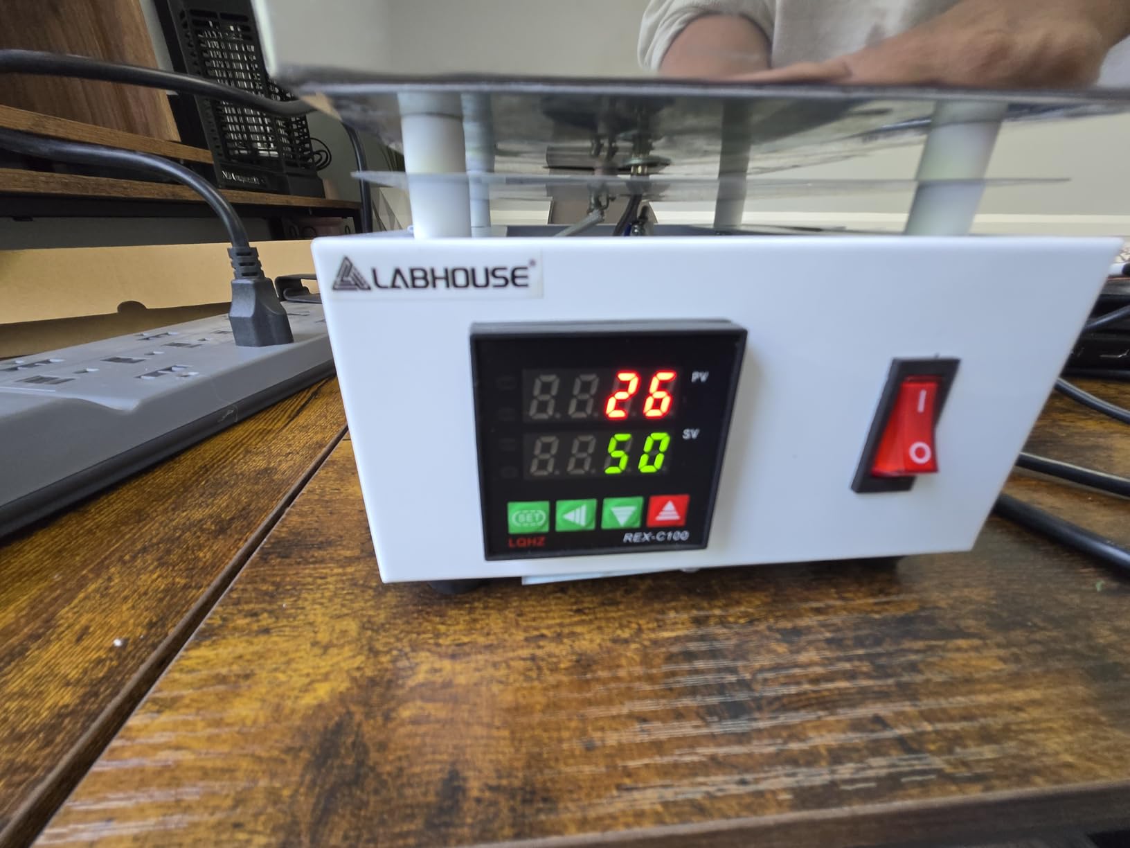Digital Cast Iron Lab Hot Plate 110V 1000W Microcomputer Electric Preheat Welder Hotplate Single Heating Stations Heater for Laboratory Glassware(120x120mm) customer photo 1