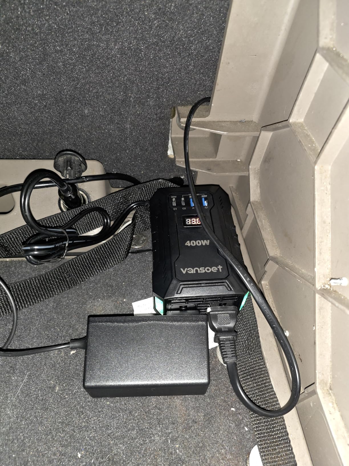 400W Car Power Inverter DC 12V to 110V AC Inverter with PD 30W/15W USB C+2*USB A Ports & 2 AC Outlets, Car Plug Adapter Outlet for Laptop/Phone/Road Trip customer photo 1