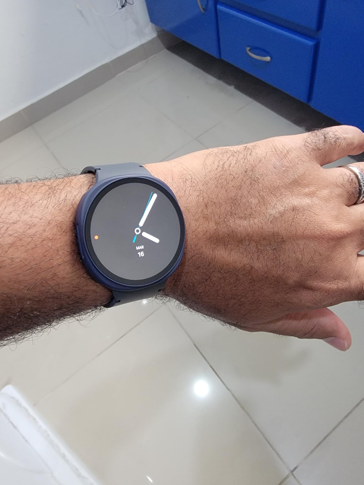 Samsung Galaxy Watch 8 (2025) 44mm Bluetooth Smartwatch, Fitness Tracker, Sleep Coaching, Energy Score customer photo 2