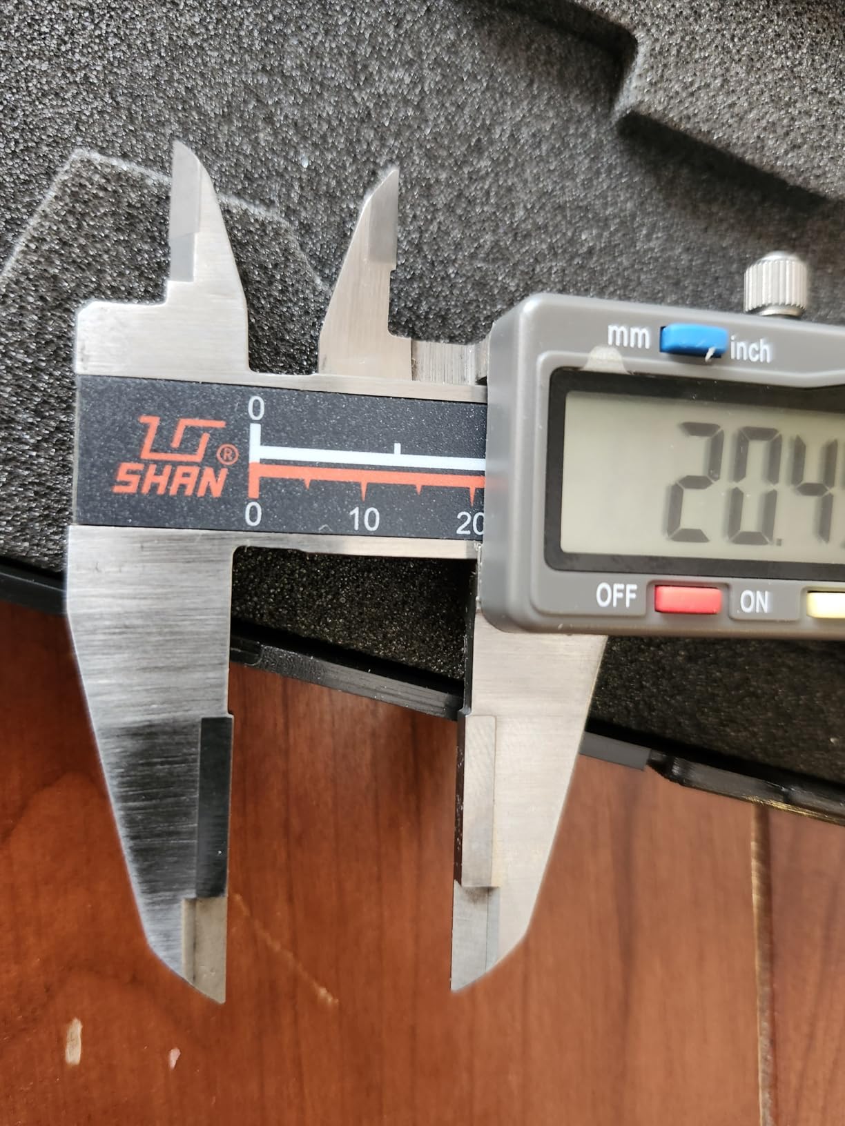 SHAN 0-1 Digital Micrometer, 0.00005