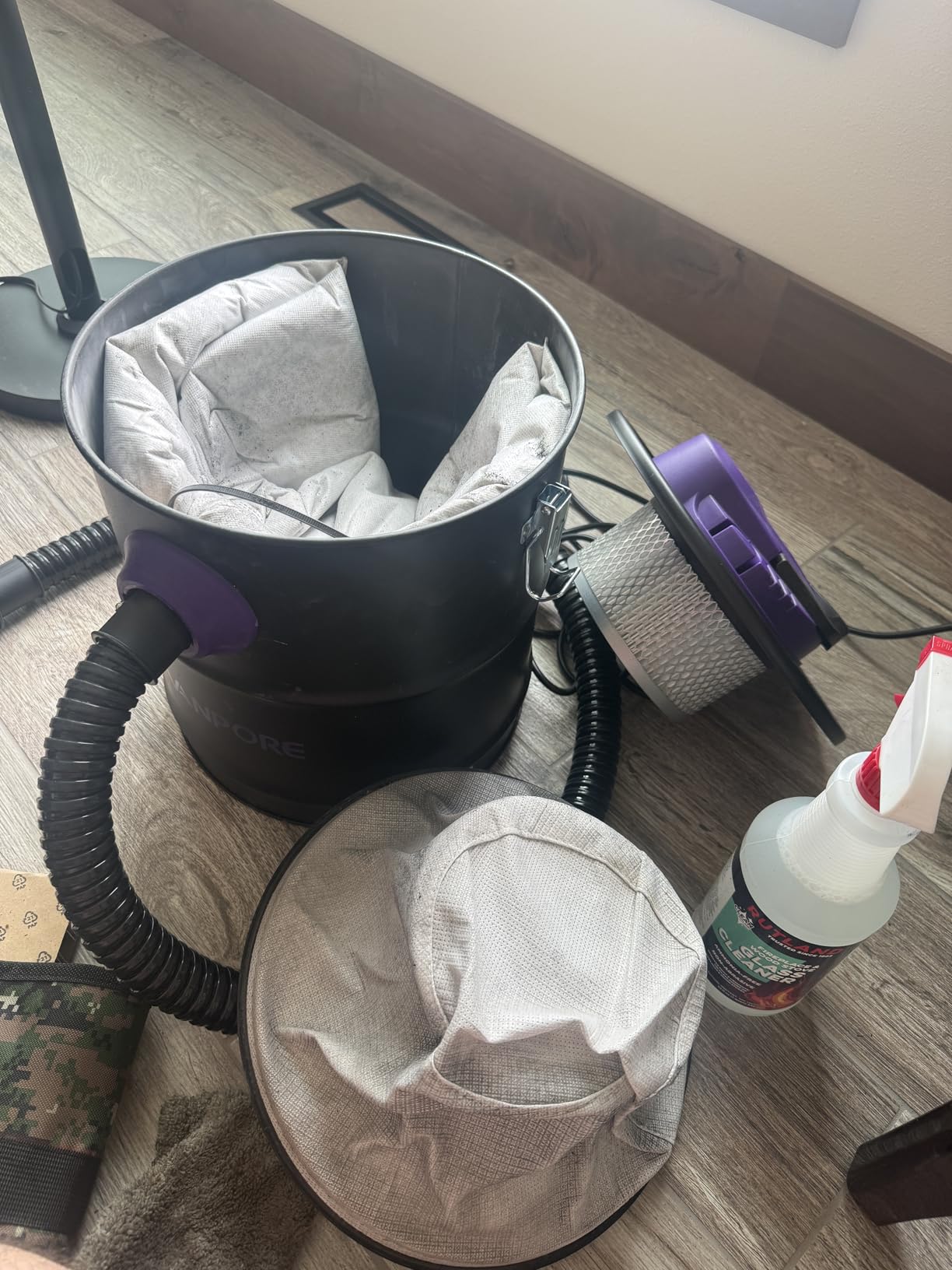 Ash Vacuum Cleaner 5.2 Gallon with 1200w Suction Power & Wheeled Base, Ash Vacuum for Pellet Stoves, Fireplaces, Grill, Wood Stove, Fire Pits, Green customer photo 2