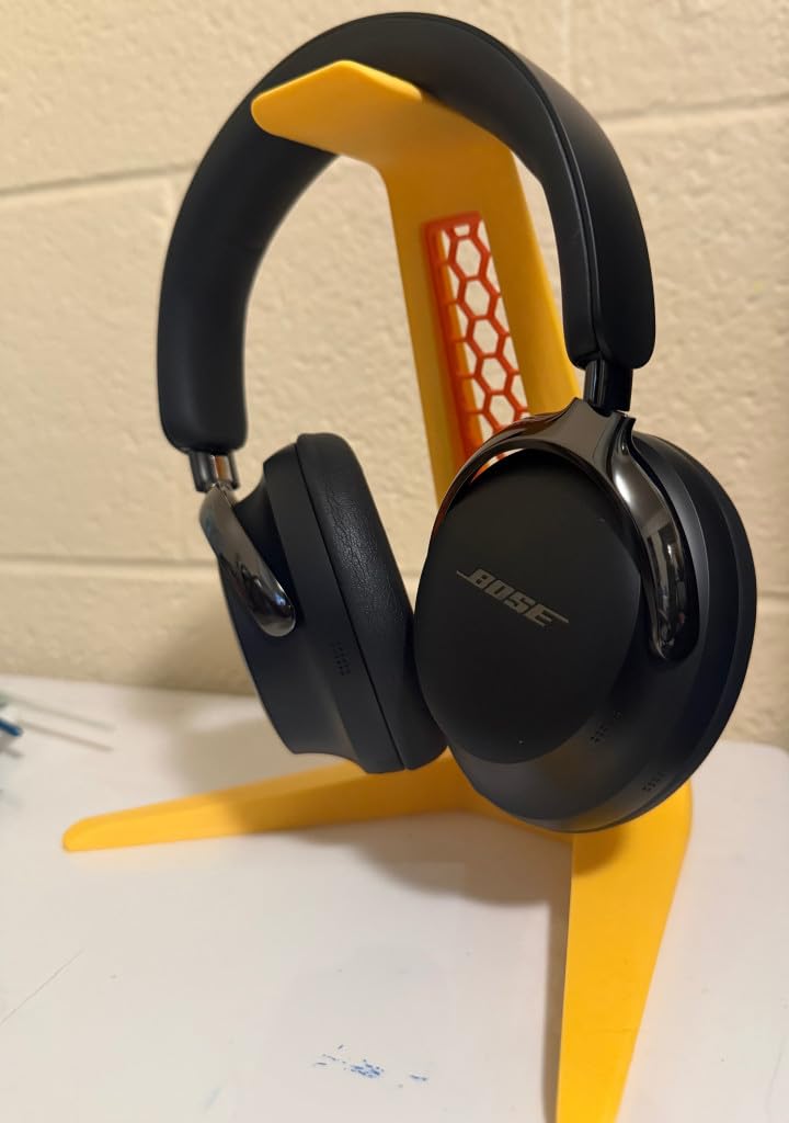 Bose QuietComfort Ultra Bluetooth Headphones (2nd Gen), Wireless Headphones with Spatial Audio, Over Ear Noise Cancelling with Mic, Up to 30 Hours of Play time, Driftwood Sand - Limited Edition customer photo 2