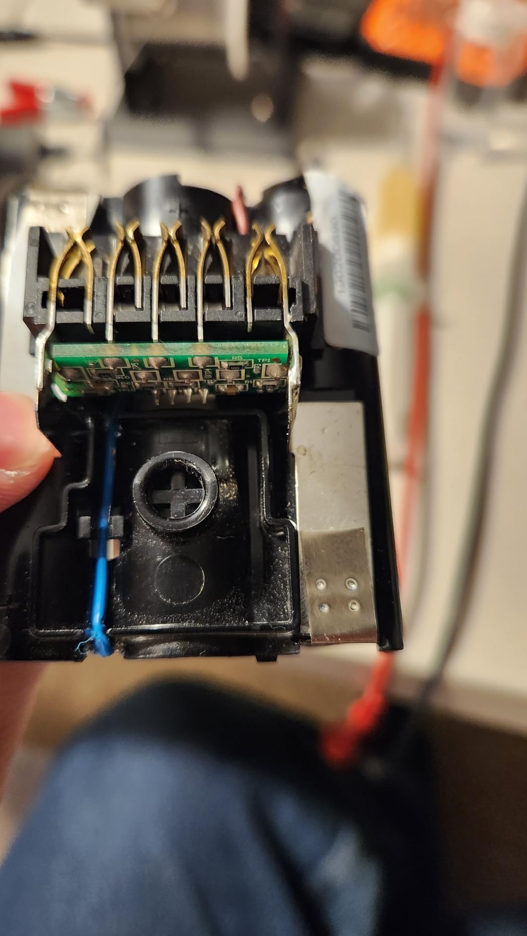 SEESII Battery Spot Welder: Battery Welder with Visual Display, 3360W Max Power with 1-99 Gears, Copper Tips, Portable Spot Welder for Lithium Battery (DIY, Repairs, Outdoor Use) customer photo 2