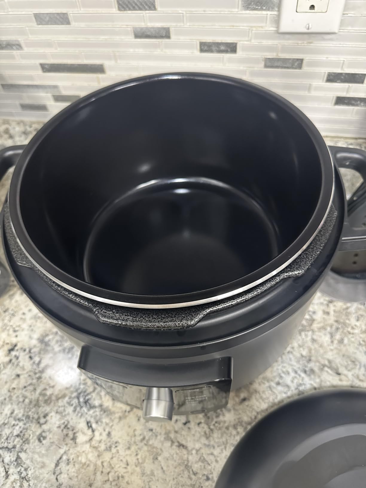 Ninja HyperHeat 9-in-1 Electric Pressure Cooker | 6.5 Qt Multi Cooker with Sear/Sauté, Slow Cooker, Rice Cooker, Sous Vide | 1200W | PFAS-Free Pot customer photo 1
