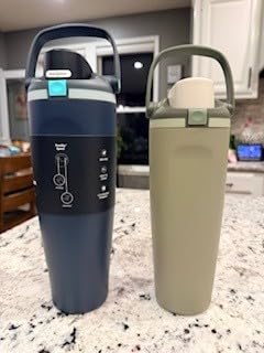 Owala FreeSip Sway Insulated Stainless Steel Water Bottle with Two-Way Spout, Built-In Straw and Bucket Handle, Made for Travel, School, and Sports, 30oz, BPA Free, Leak Proof, Beach House customer photo 2