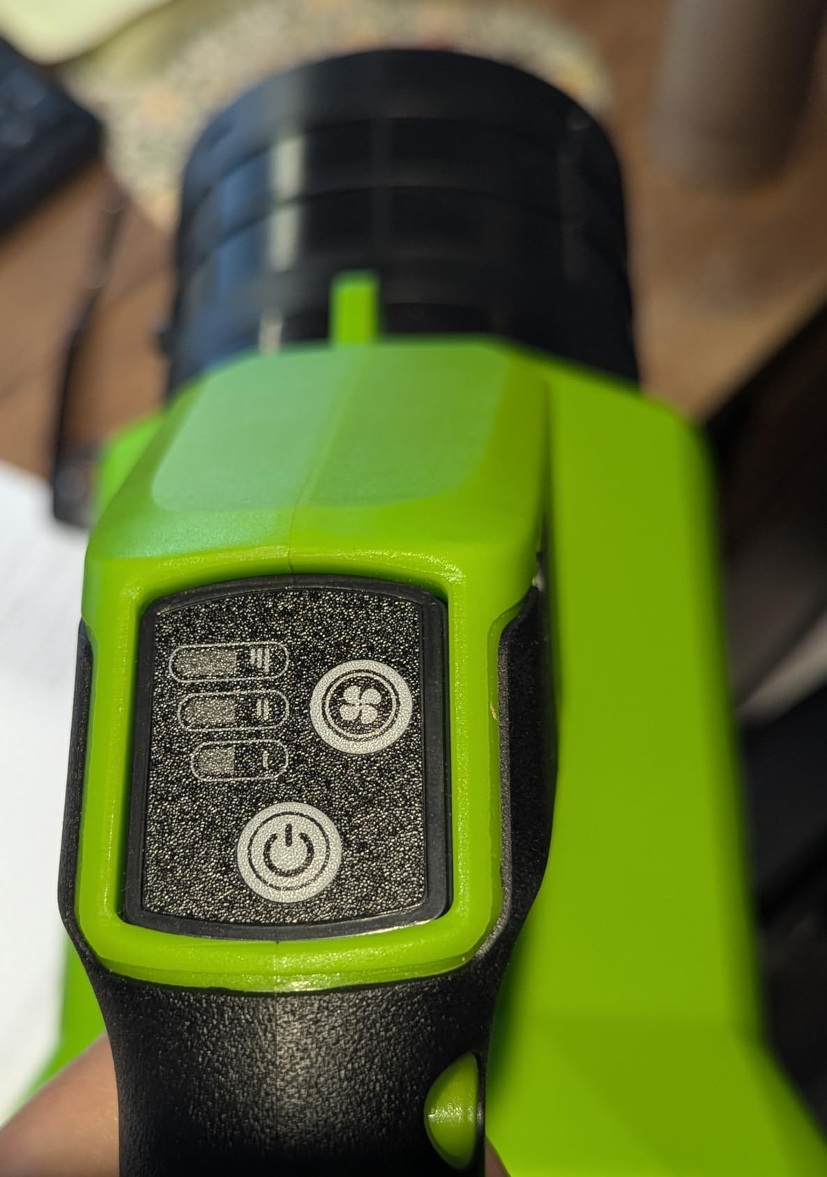 Cordless Leaf Blower 650CFM Electric Blower with 2x 5.2Ah Batteries and Charger, 3 Speed Modes customer photo 1