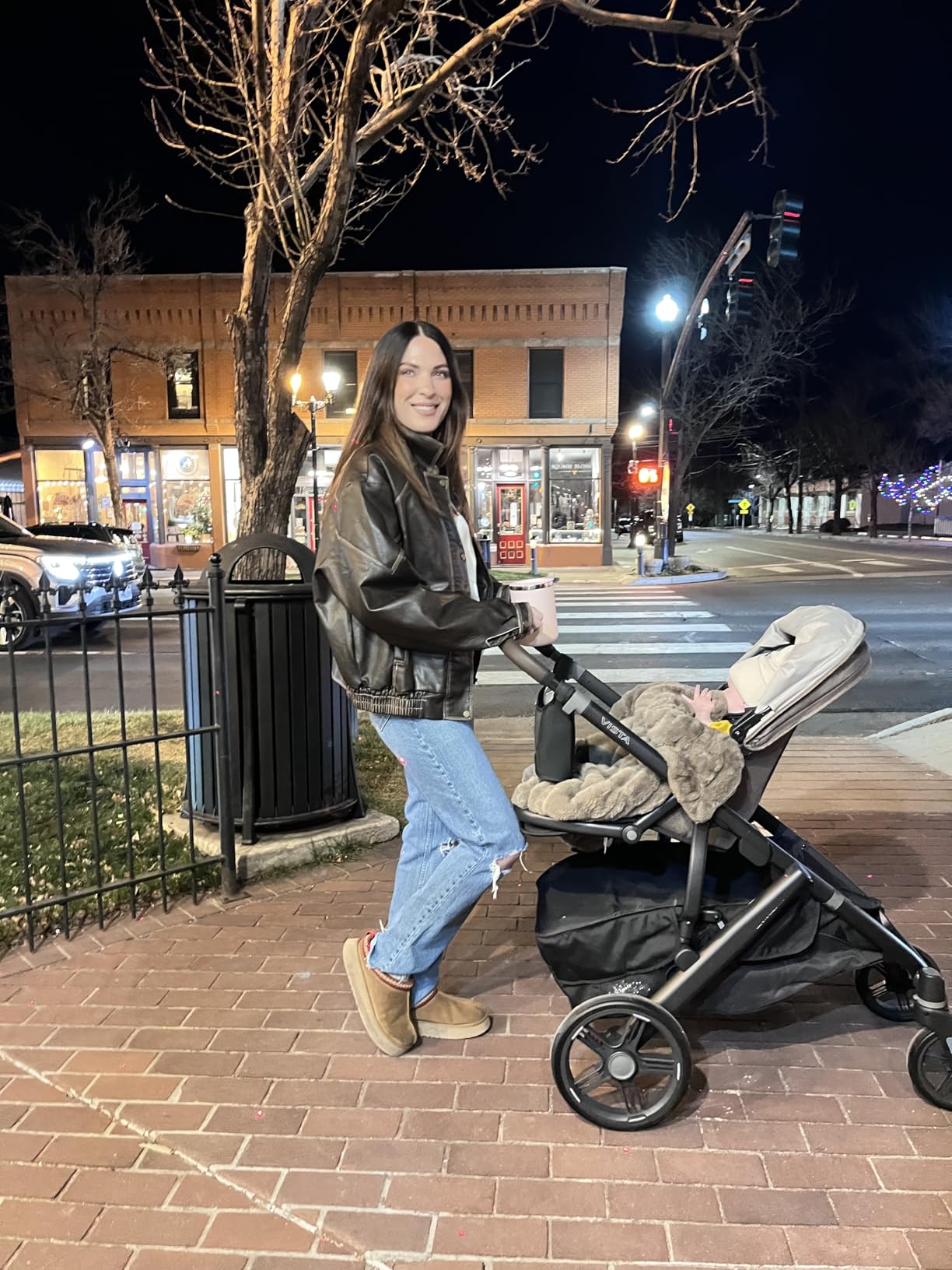UPPAbaby Vista V3 Full-Size Single-to-Double Stroller System, Toddler Seat, Bug & Rain Shields, Storage Bag Included, Evelyn (Meadow Green/Graphite Frame/Chestnut Leather) customer photo 2