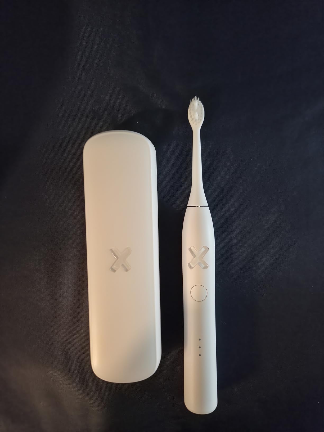 Made by Dentists PRO-X Sonic Electric Toothbrush for Adults - Dentist-Designed Whitening Rechargeable Toothbrush, 9x More Plaque Removal, 70 Day Battery, 3 Modes, Travel Case & Extra Heads, Black customer photo 2