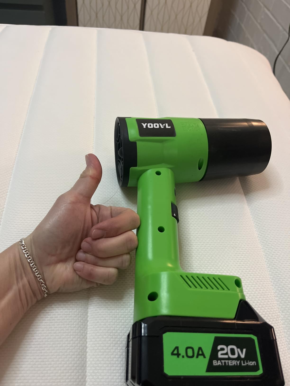 Cordless Leaf Blower Handheld with 2x 4.0Ah Battery and Charger, 6 Speed Modes, Lightweight Blower customer photo 2