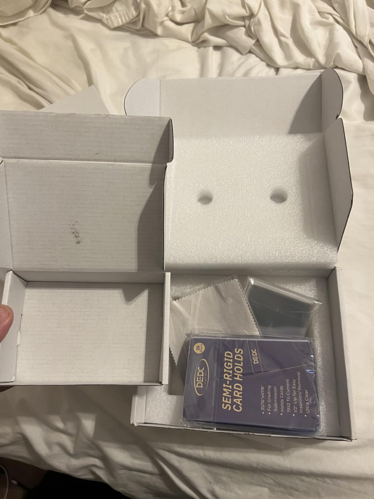DEDC Card Grading Submission Kit, Card Grading Kit Shipping Mailing Kit Box for PSA, CGC, SGC Trading Card - 25 Semi Rigid Card Holders, 50 Card Sleeves, 1 Shipping Label + 1 Wiping Cloth (1-Set- PSA) customer photo 1