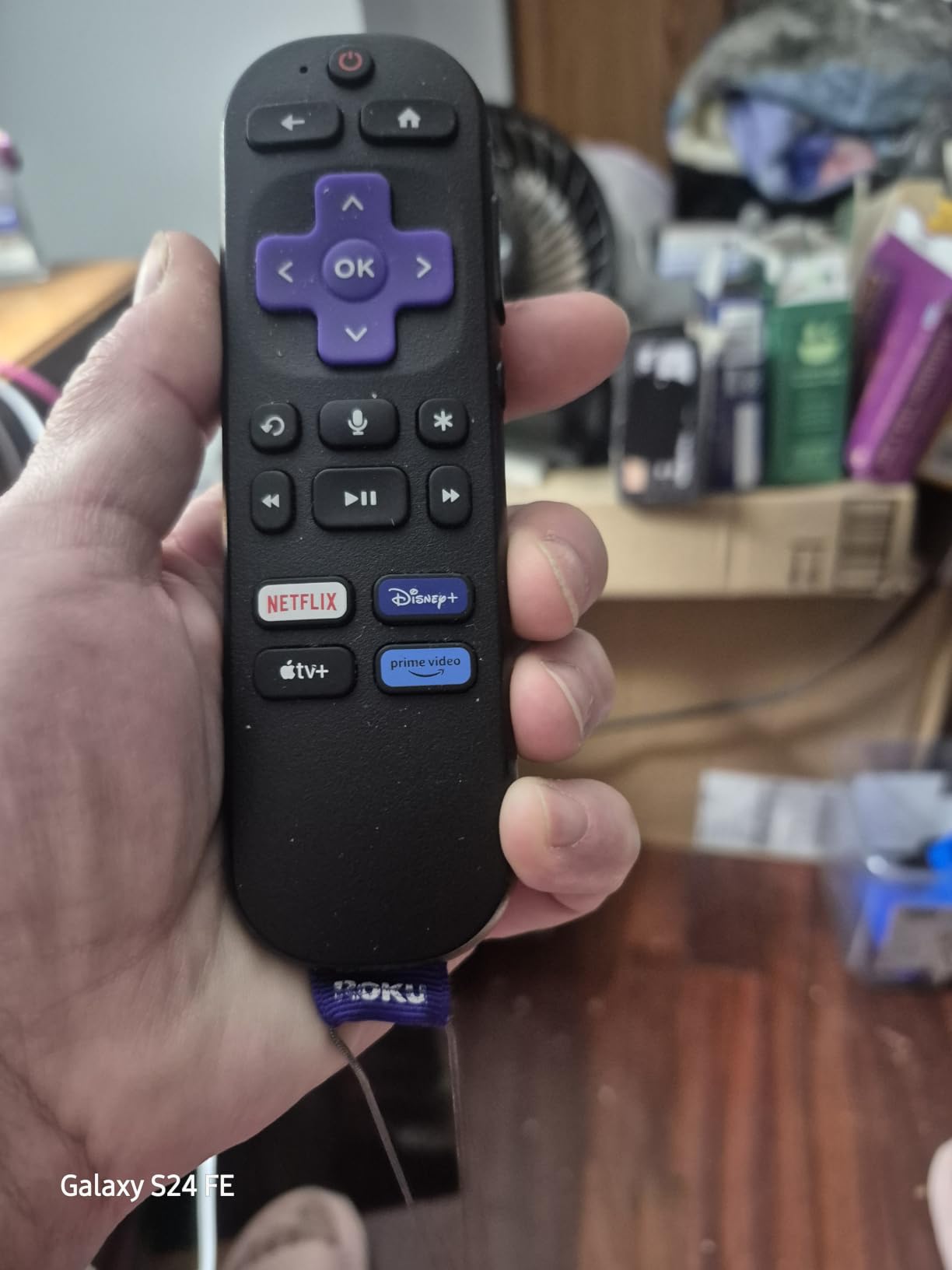 Roku Smart TV 2026 - 32-Inch Select Series, 1080p Full HD TV - Roku TV with Voice Remote - Flat Screen LED Television with Wi-Fi for Streaming Live Local News Sports & Movies, Bluetooth Headphone Mode customer photo 2