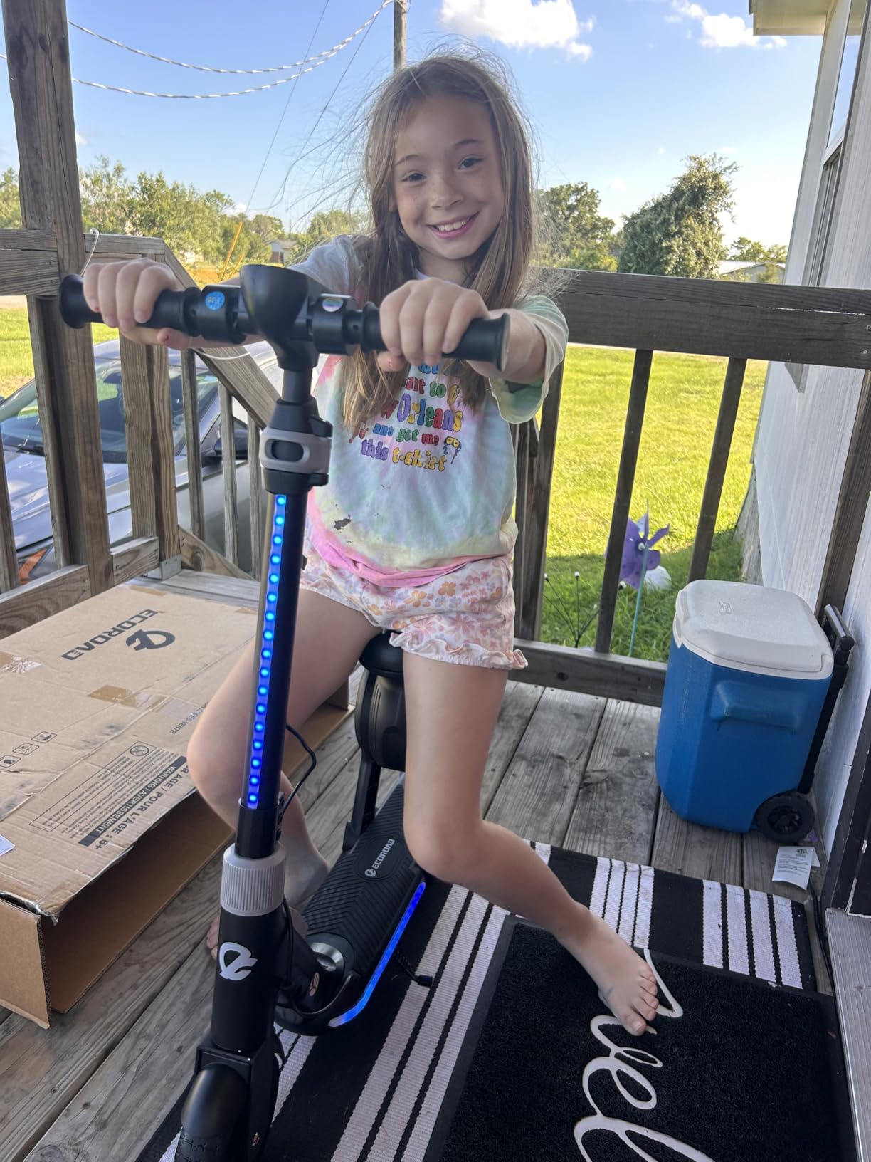ECOROAD 2-in-1 Kids Electric Scooter EK8, 200W Motor & 9 Miles Range, Up to 10 MPH, Dual Brake System, Bluetooth Music & Foldable & Adjustable Height, for Kids Ages 6-12 customer photo 1
