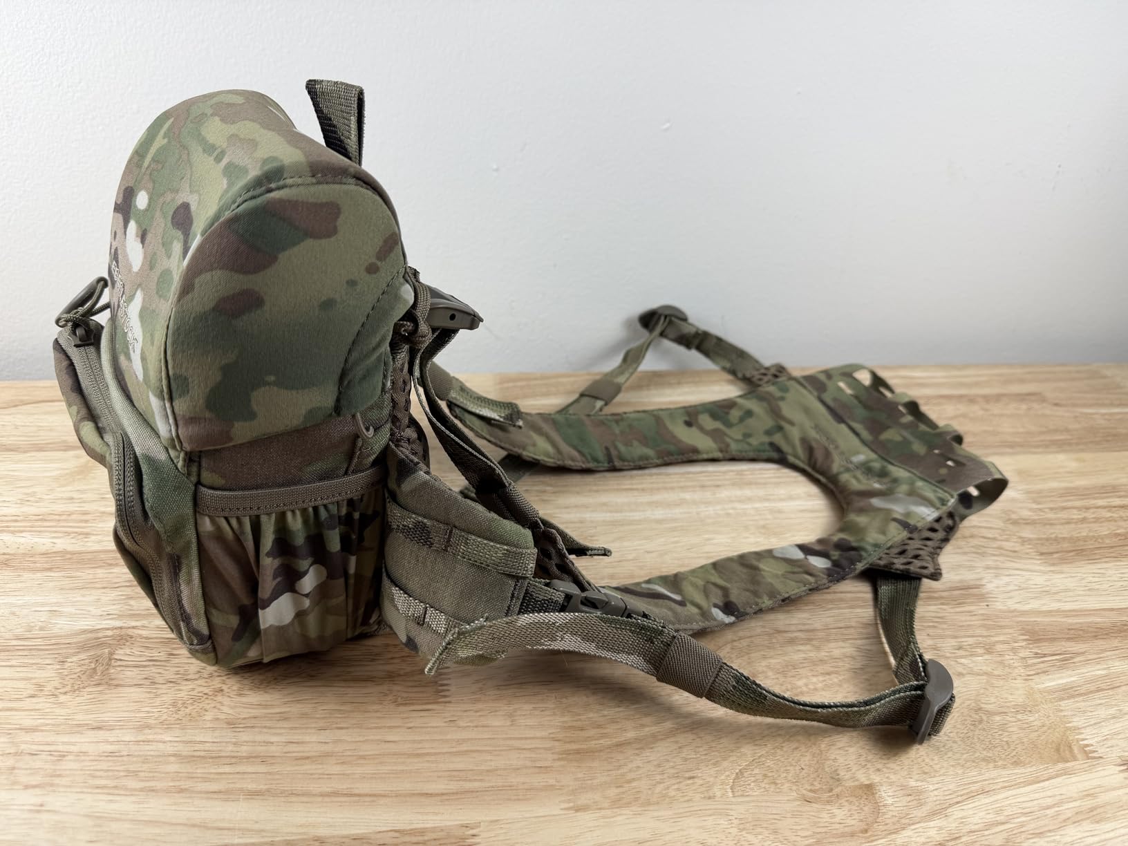 Eberlestock Bravo Modular Bino Pack - Magnetic-Free Hunting Binocular Harness with Quiet Shock Cord Closure, MOLLE Compatible, Breathable Air-Mesh Straps, Military Green, Large customer photo 1