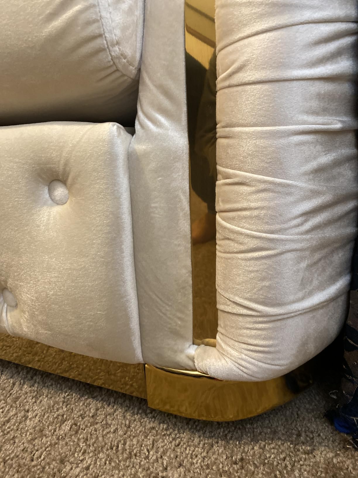 KEIKI 2-Piece Luxury Chesterfield Sofa Set with 1 Velvet 3-Seater Sofa & 1 Loveseat Sofa, 5-Seater Couch Set with 4 Pillow, Gold Stainless Decoration and Rolled Arms, for Living Room, Beige customer photo 2