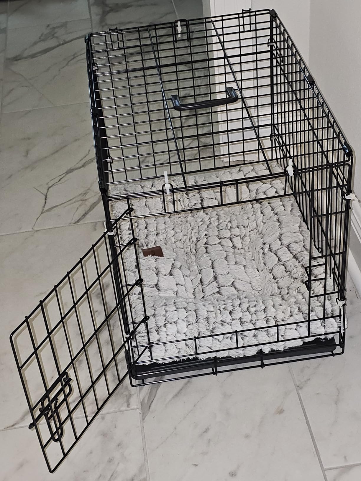 Sweetcrispy 42 Inch Dog Crate, Medium Large Crates Double Door Folding Metal Wire Dog Cage with Plastic Leak-Proof Pan Tray, Pet Kennel for Indoor, Outdoor, Travel customer photo 2