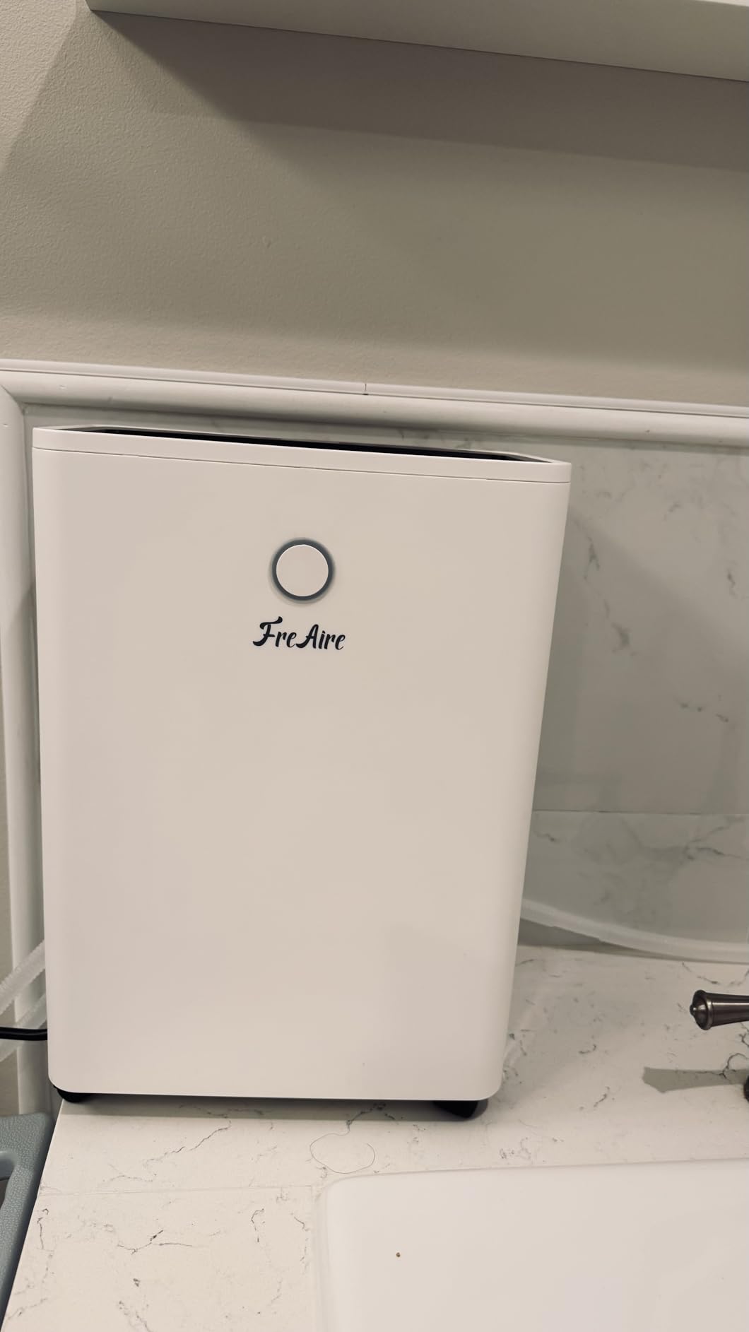 FreAire 2500Sq.Ft Dehumidifier, 34Pint Dehumidifiers for Home, Quiet Dehumidifier for Basement, Bedroom, Bathroom, with 6.56FT Drain Hose, 0.66Gal Water Tank, 3-Color Humidity Light customer photo 1
