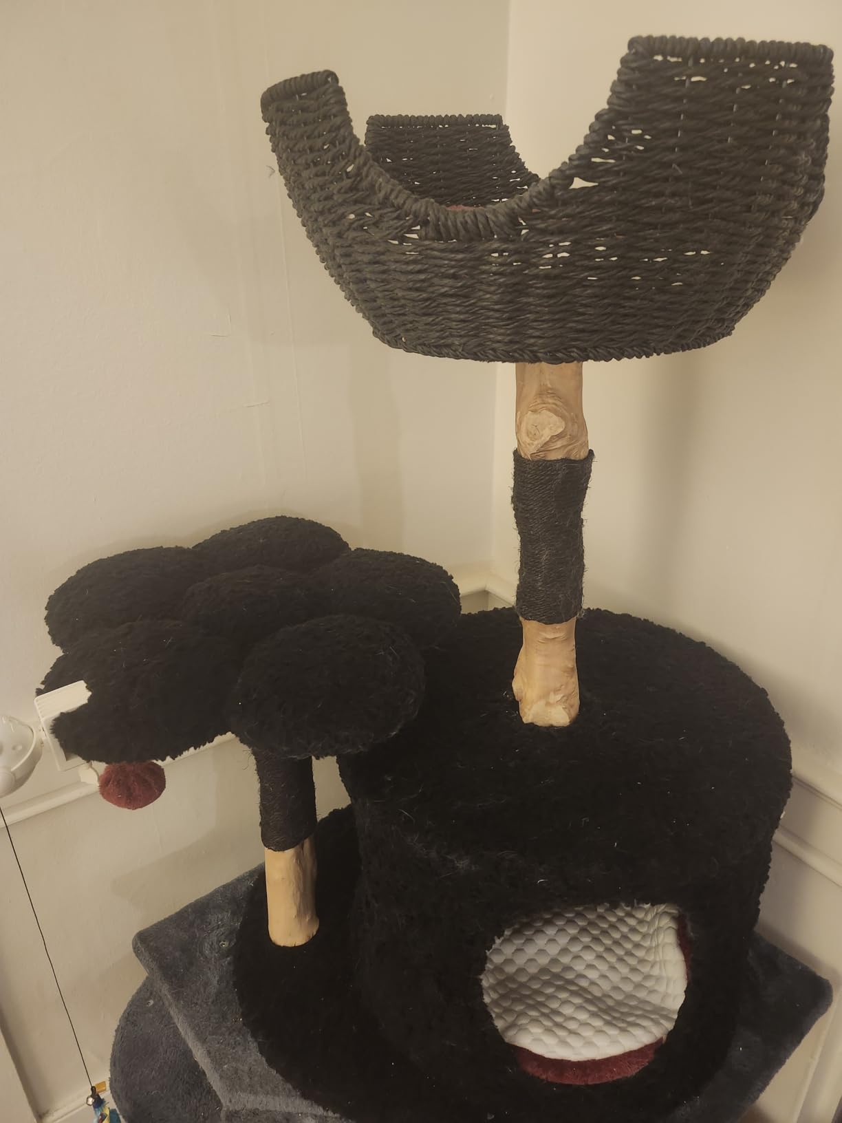 Easyego Modern Cat Tree, 45.6