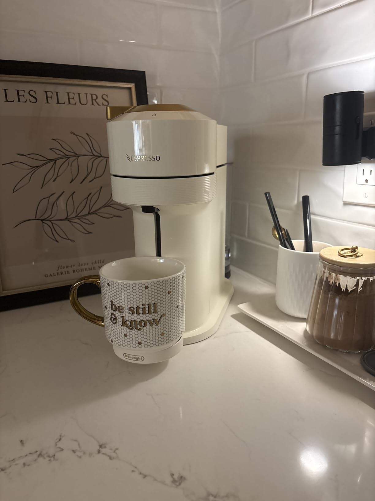 Vertuo Next Coffee and Espresso Maker by De'Longhi, Creamy White and Gold customer photo 1