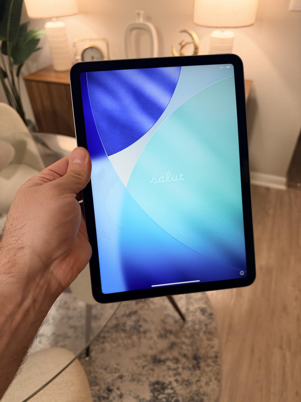 iPad Air 11-inch (M4): Liquid Retina Display, 128GB, 12MP Front/Back Camera, Wi-Fi 7 with Apple N1, Touch ID, All-Day Battery Life - Space Gray customer photo 2