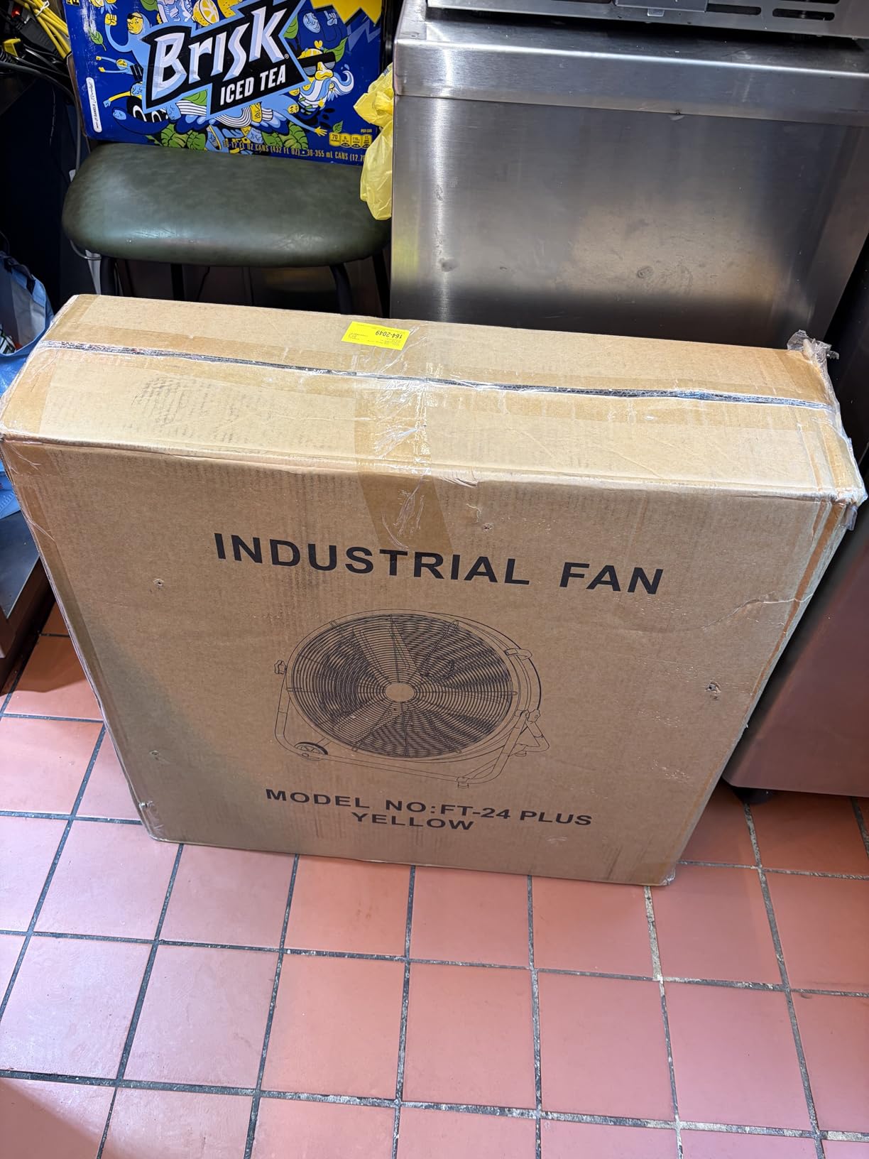 320W Heavy Duty Industrial Drum Fan, 24 Inch High Velocity Floor Fan with 3 Speeds, 360 Degree Tilt Large Commercial Floor Fan, 8800 CFM Metal Fan for Shop, Warehouse, Garage, Factory, Basement Outdoor Use customer photo 1
