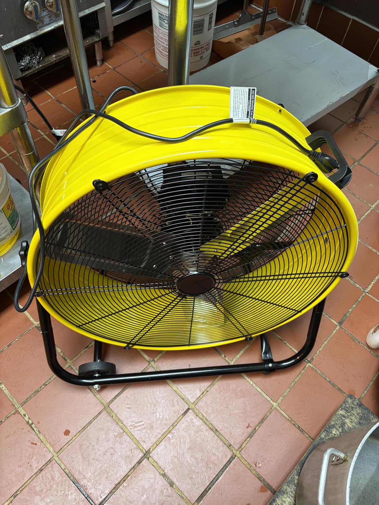 320W Heavy Duty Industrial Drum Fan, 24 Inch High Velocity Floor Fan with 3 Speeds, 360 Degree Tilt Large Commercial Floor Fan, 8800 CFM Metal Fan for Shop, Warehouse, Garage, Factory, Basement Outdoor Use customer photo 2
