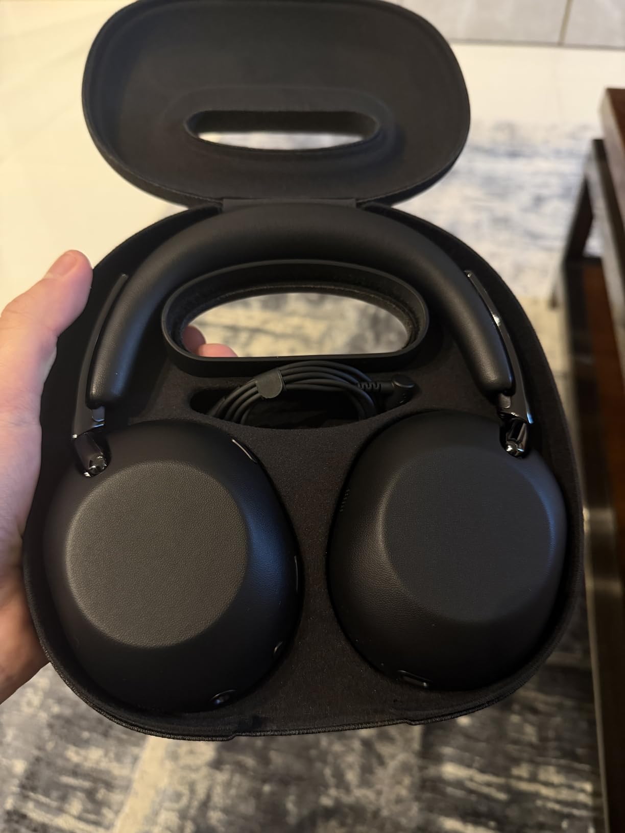 Sony 1000X THE COLLEXION Wireless Noise Cancelling Headphones, Luxury Comfort with Curated Materials, HD NC Processor QN3, 12 Microphones, Spatial Audio, Mastered by Engineers, 24-Hour Battery, Black customer photo 2