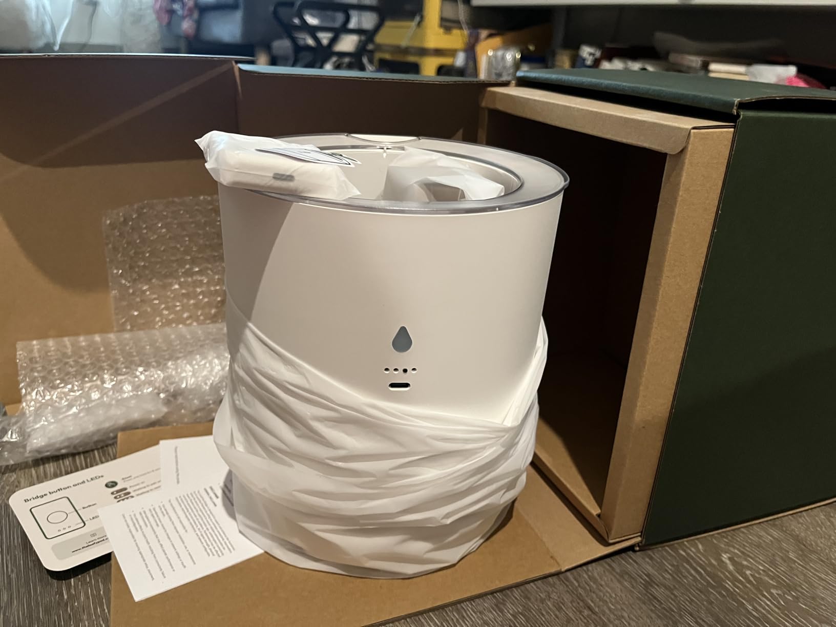 8 Inch Smart Self Watering Planter with WiFi Bridge & App Control - AI Plant Care System with Sensors, Automatic Watering, Alerts - Modern Indoor Planter for Houseplants | Cordless customer photo 1