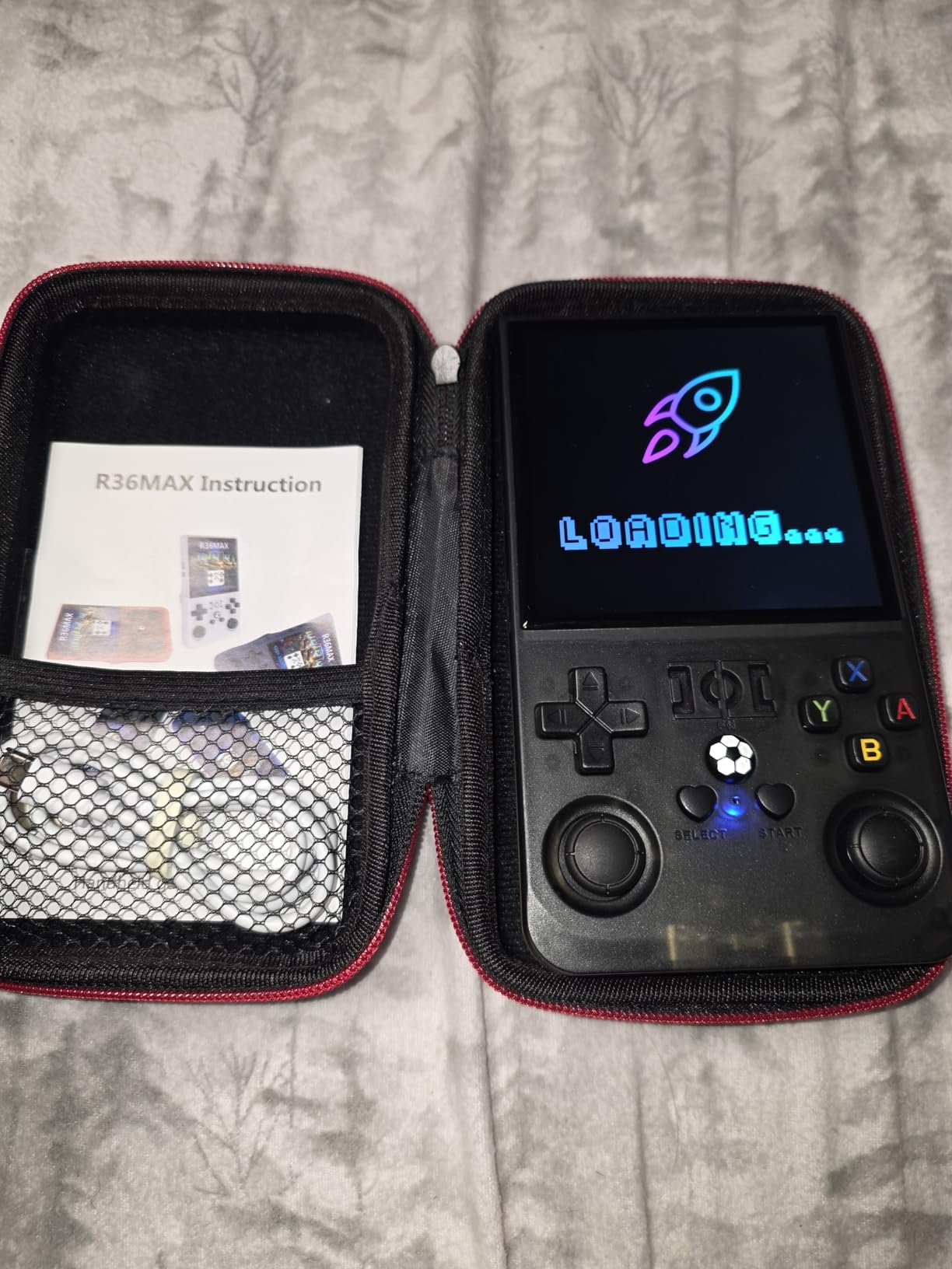 R36MAX Retro Gaming Console, Retro Handheld Games Console with 64GB TF Card, Portable Open Source Linux System, 4.0 inch IPS HD Screen Video Game Console, 4000mAh Battery customer photo 1