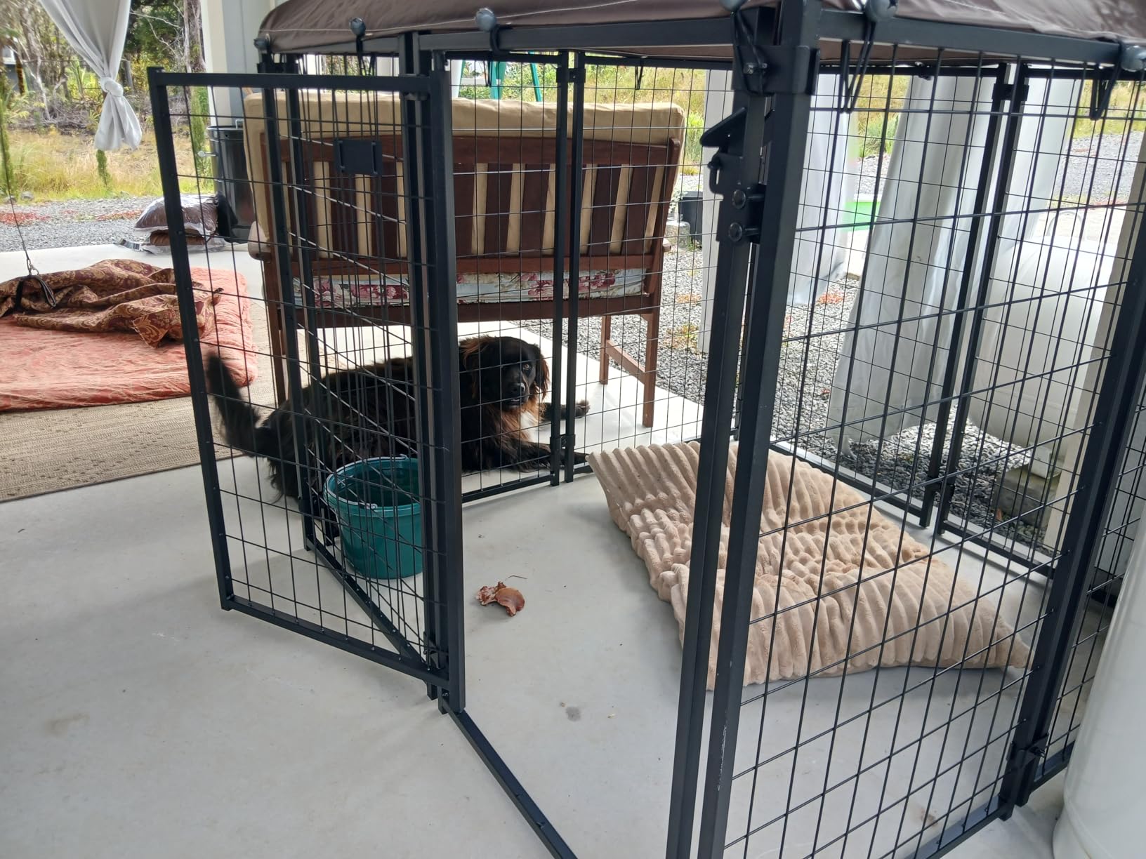 PawHut 4.7' x 4.7' x 5.1' Outdoor Dog Kennel, Welded Wire Dog Kennel Outside Run with Waterproof & UV Resistant Cover, for S&M Breeds, Chickens, Ducks, Silver customer photo 1