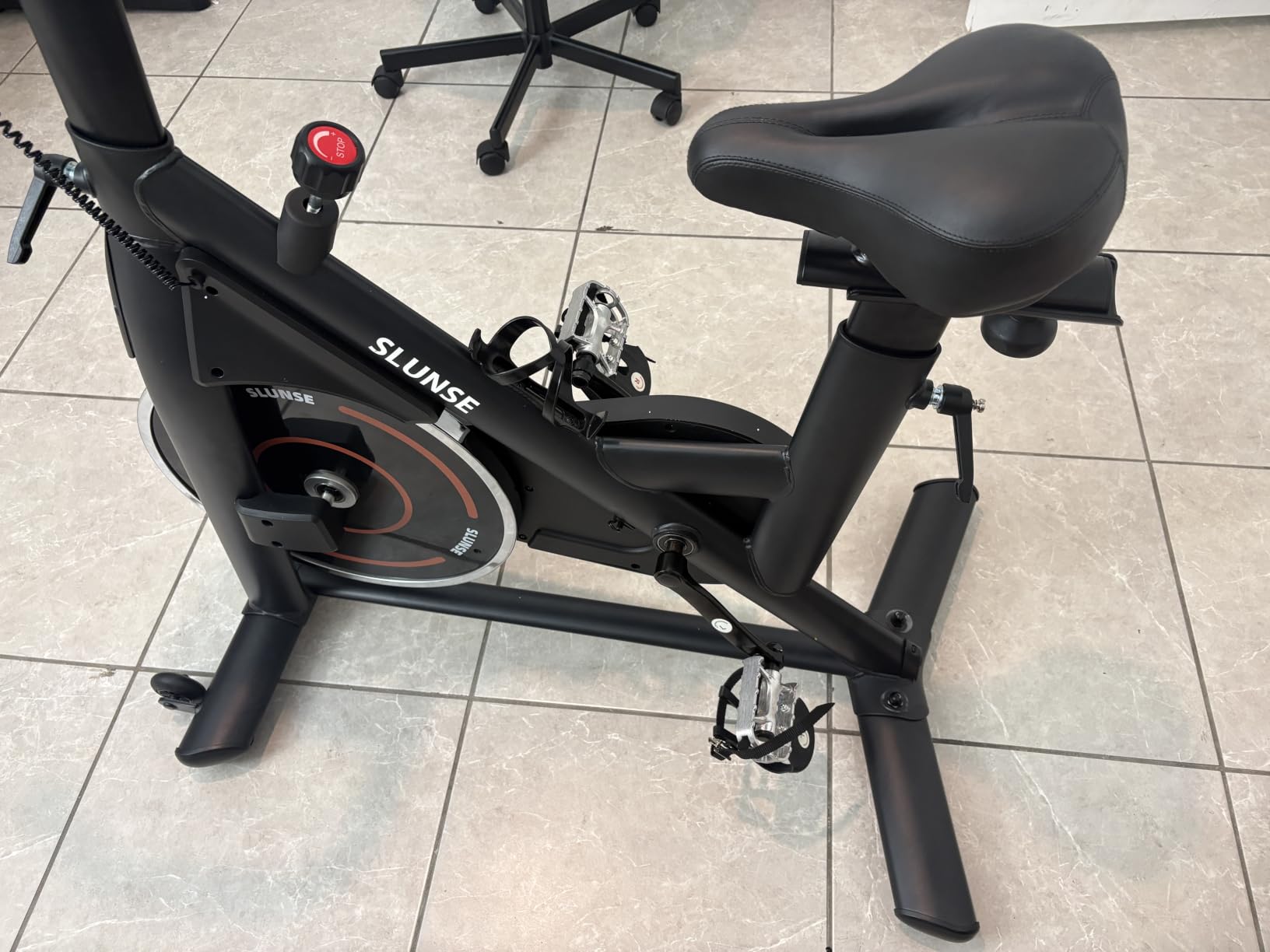 Exercise Bike, Adjustable Magnetic Resistance Stationary Bikes for Home with App Compatible, Silent Indoor Cycling Bike with 350lbs Weight Capacity Comfortable Seat, Digital Monitor & Phone Mount customer photo 2