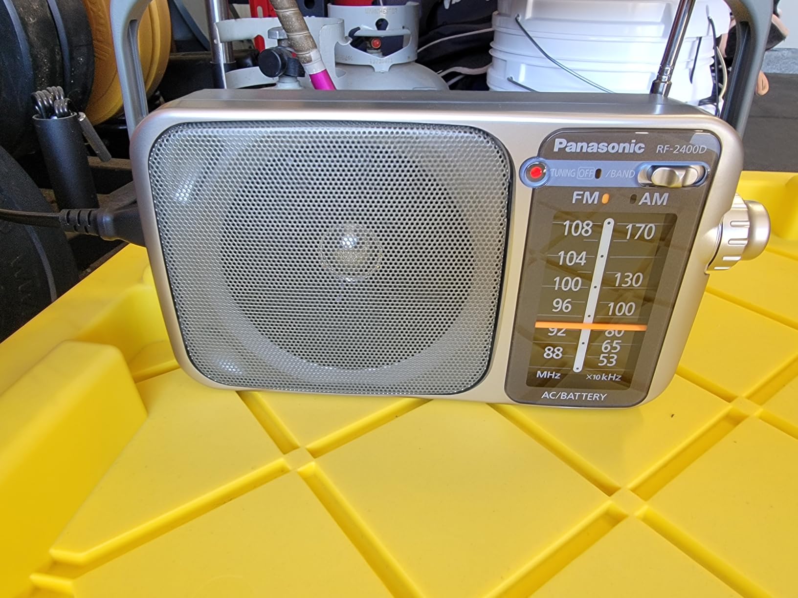 Panasonic Portable AM/FM Radio, Battery Operated Analog Radio, AC Powered, Silver (RF-2400D) customer photo 2