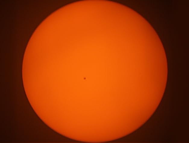Celestron EclipSmart Telescope Solar Filter for 127mm & 130mm Reflectors | ISO 12312-2 Compliant, Compatible with Select 127mm & 130mm Reflectors, Solar Eclipse Viewing Accessory, Secure Attachment customer photo 1