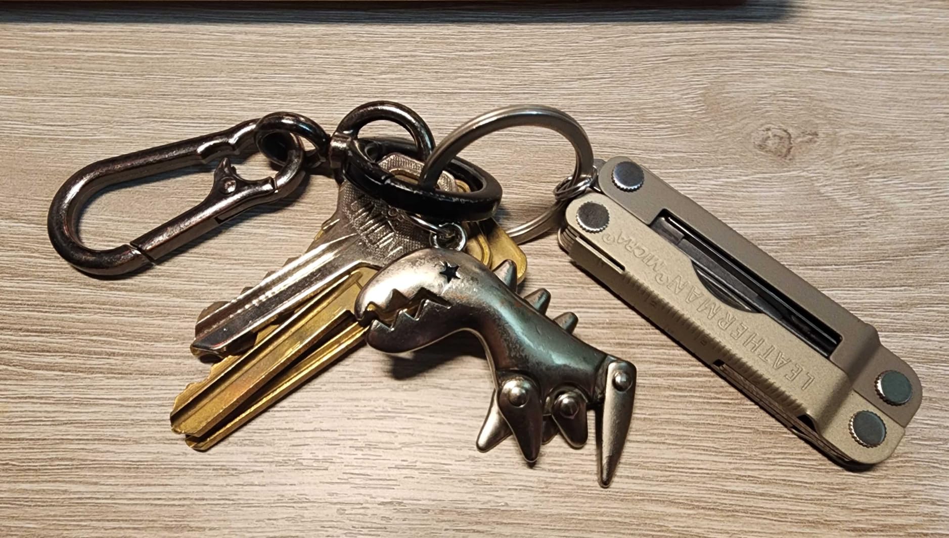 LEATHERMAN Micra Keychain Multi-tool with Grooming Tools, Mini Pocketknife for Everyday Carry (EDC), Built in the USA, Stainless Steel customer photo 1
