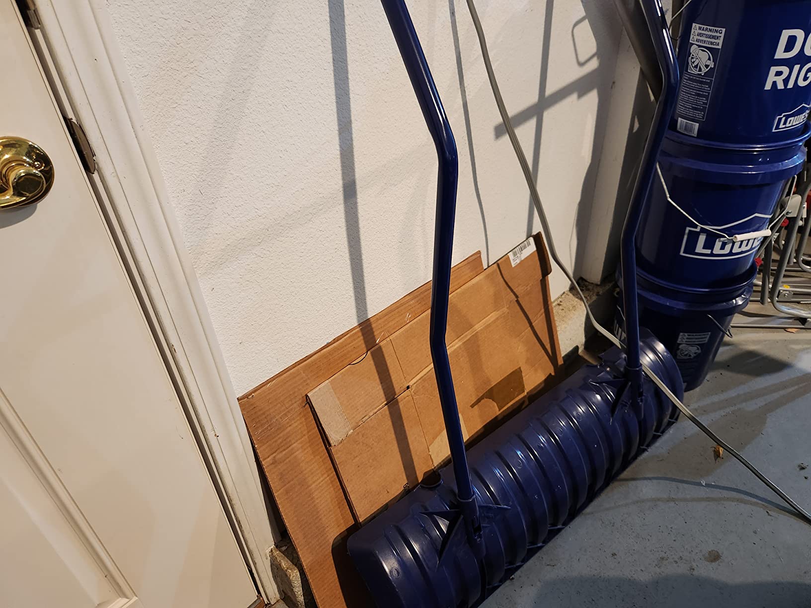 Garant Yukon 36 in. Poly Snow Pusher with 42.5 in. Steel Handle customer photo 1