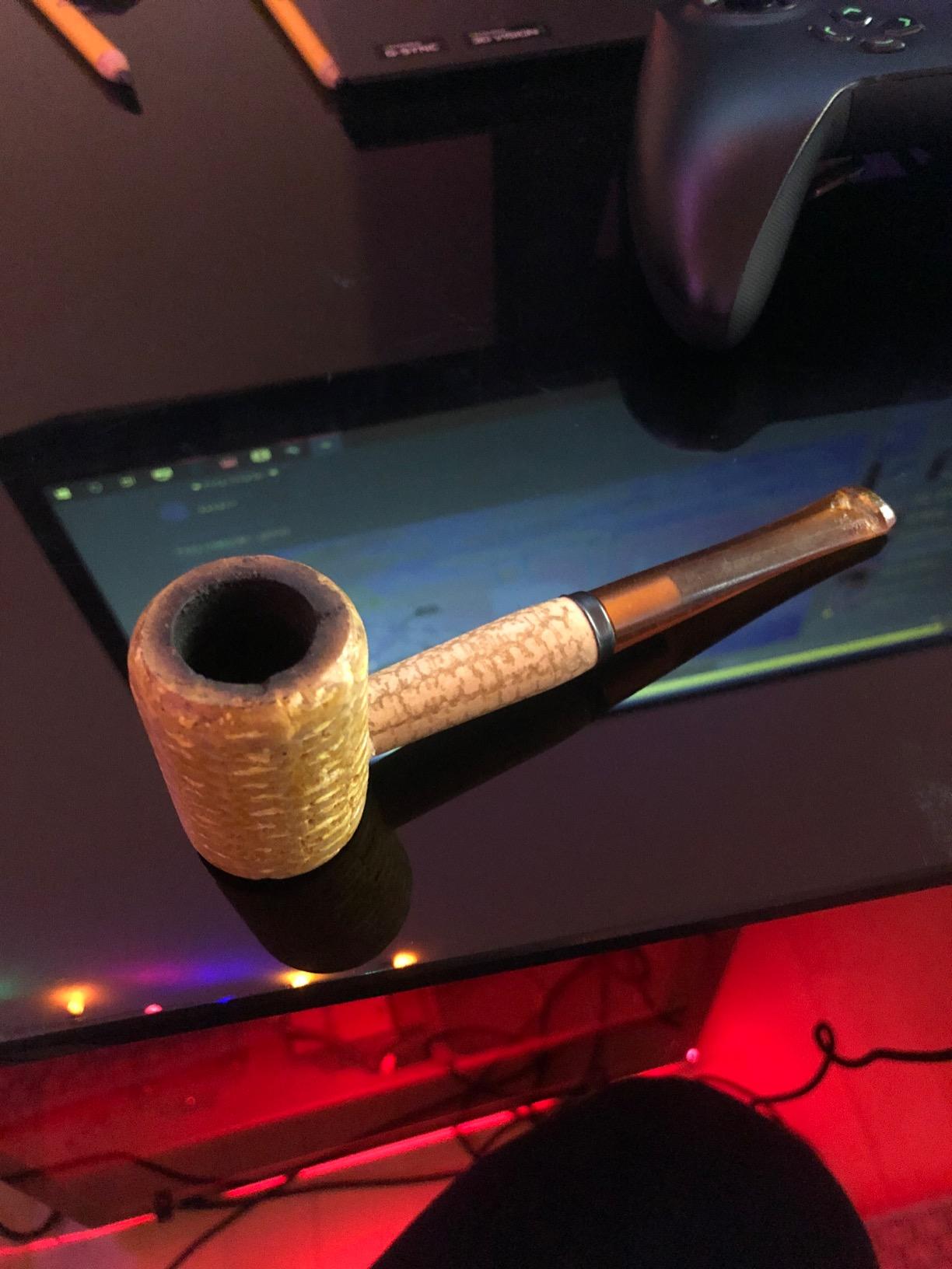Missouri Meerschaum - Legend Corn Cob Tobacco Pipe - Flat, Straight Bit customer photo 1