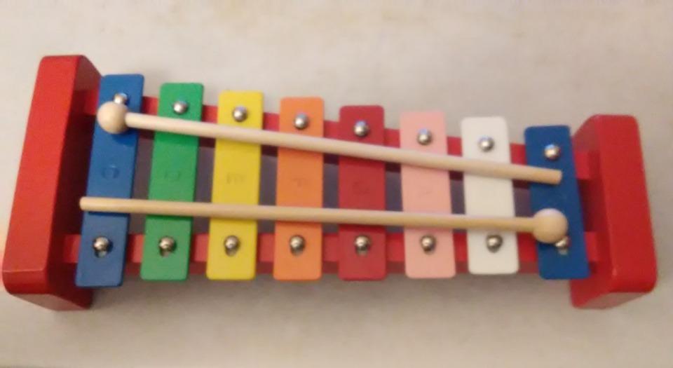 Schylling Wooden Xylophone - Colorful Kids Instrument - Includes Wooden Mallets and Embossed Metal Keys - Ages 3 and Up customer photo 1