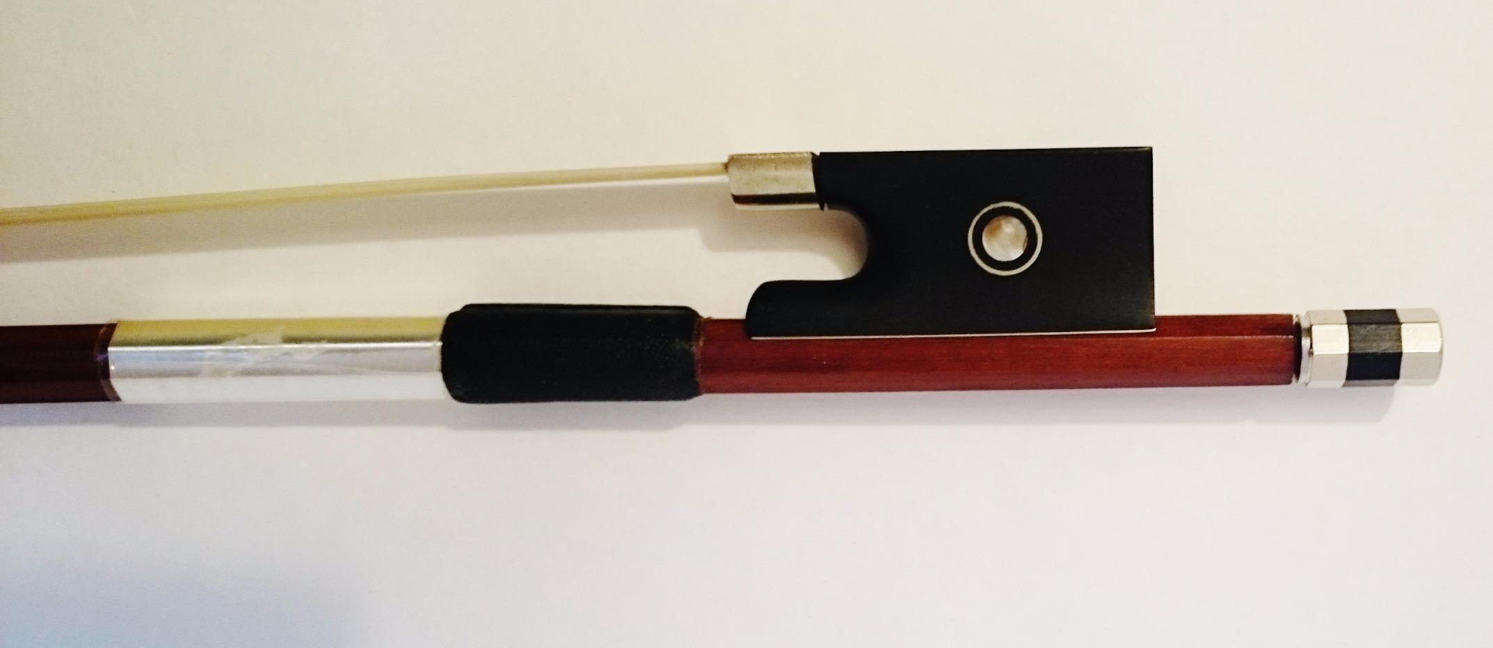ADM 4/4 Full Size Student Violin Bow, Well Balanced Handmade Brazilwood Bow with Horsehair, Ebony Frog with Pearl Eye and Pearl Slide, Brown customer photo 2