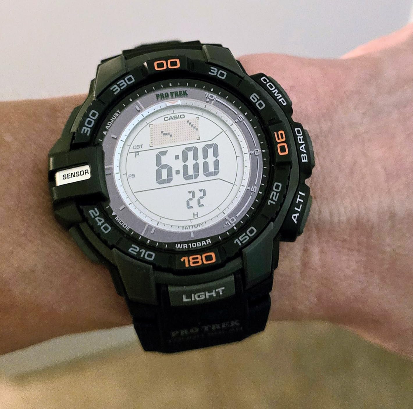 Casio Men's Pro Trek PRG-270 Tough Solar Triple Sensor Multifunction Digital Sport Watch customer photo 2