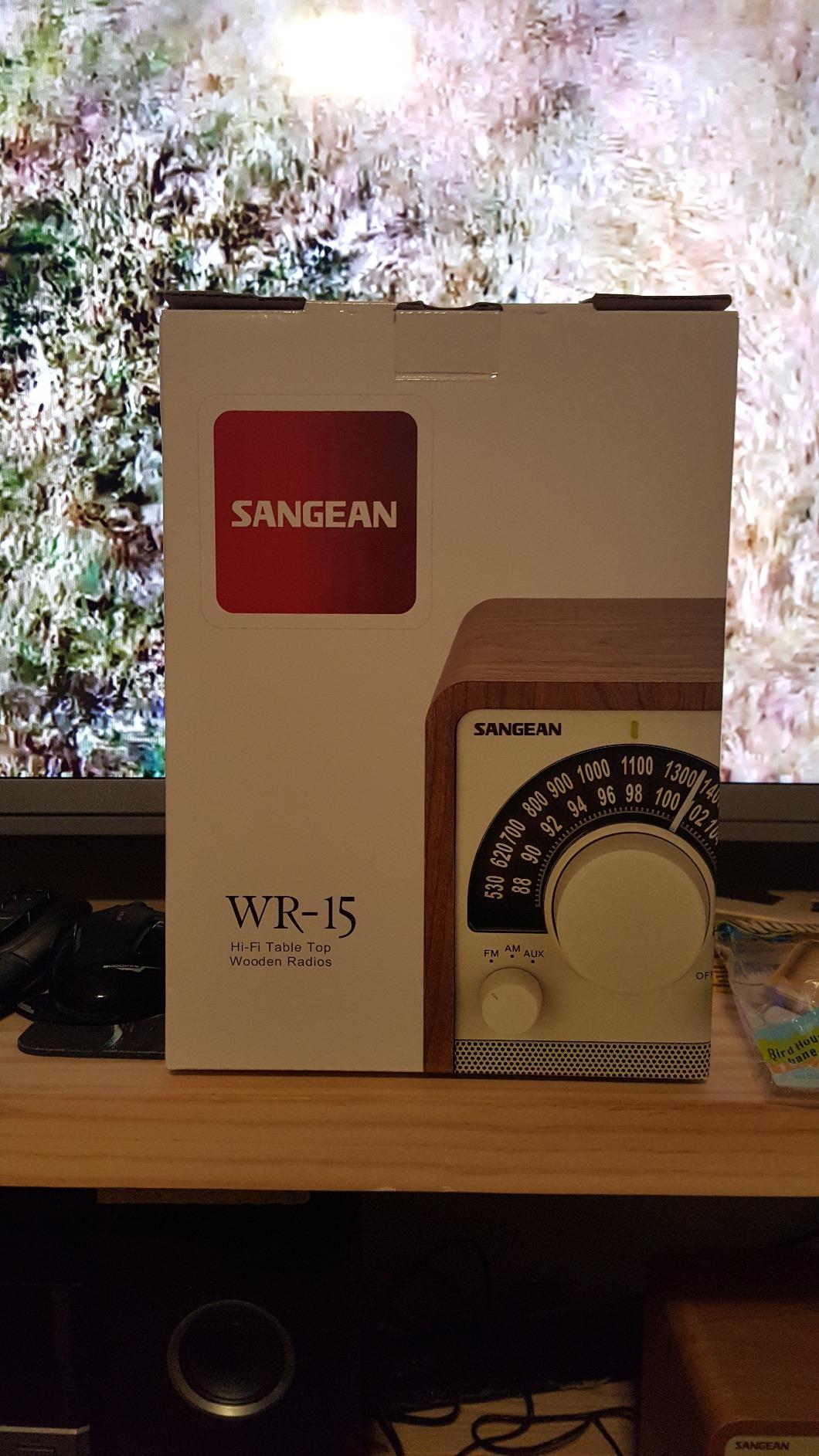 AM/FM Table Top Wooden Radio (Walnut) customer photo 2