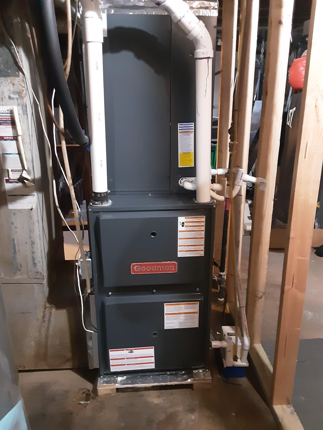 Goodman 96% AFUE Two Stage Upflow/Horizontal Multi-Speed 100k BTU Low NOx Natural Gas Furnace (GR9T961004CN) - 21