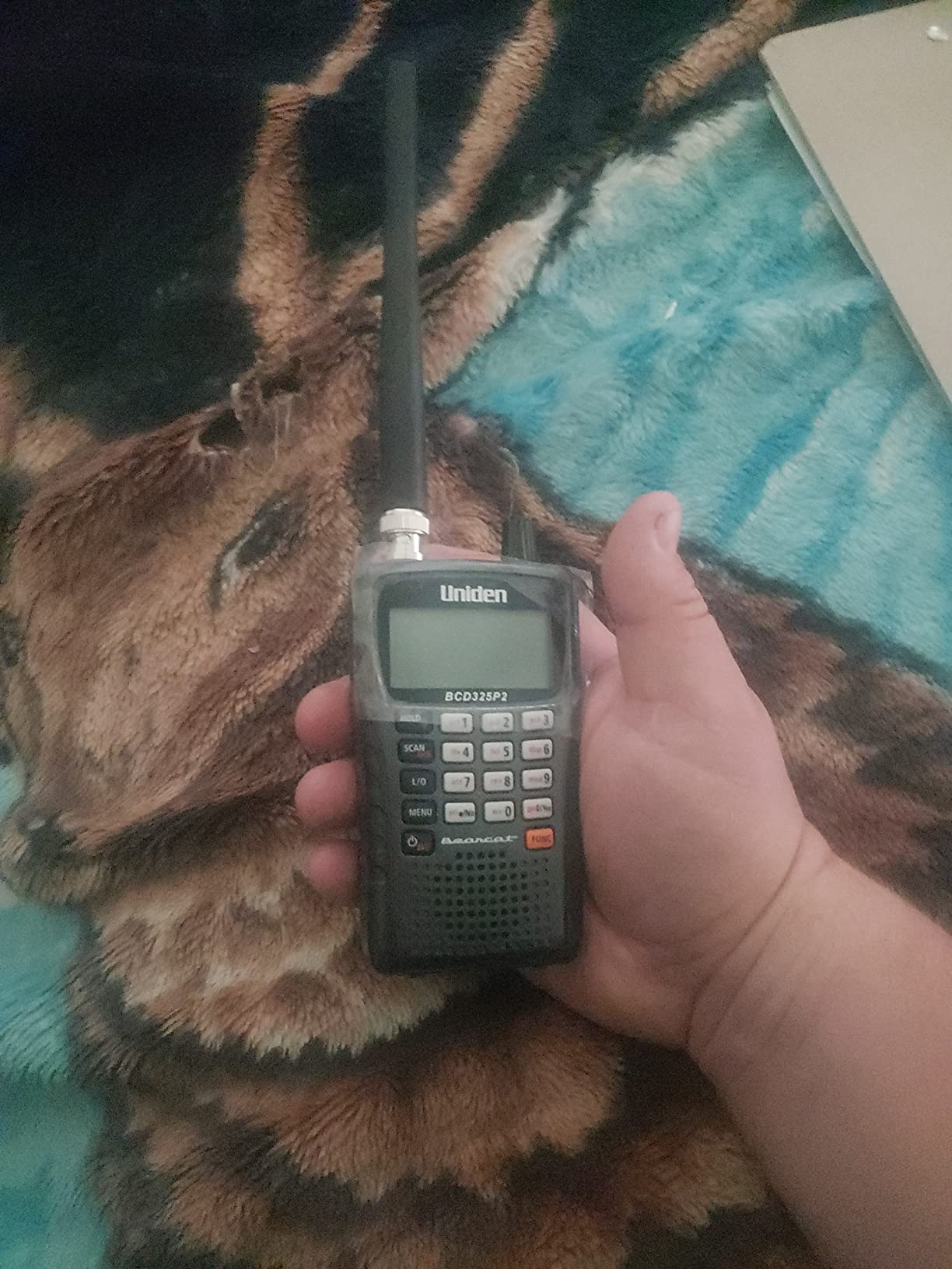 Uniden BCD325P2 Handheld TrunkTracker V Scanner. 25,000 Dynamically Allocated Channels. Close Call RF Capture Technology. Location-Based Scanning and S.A.M.E. Weather Alert. Compact Size. customer photo 2