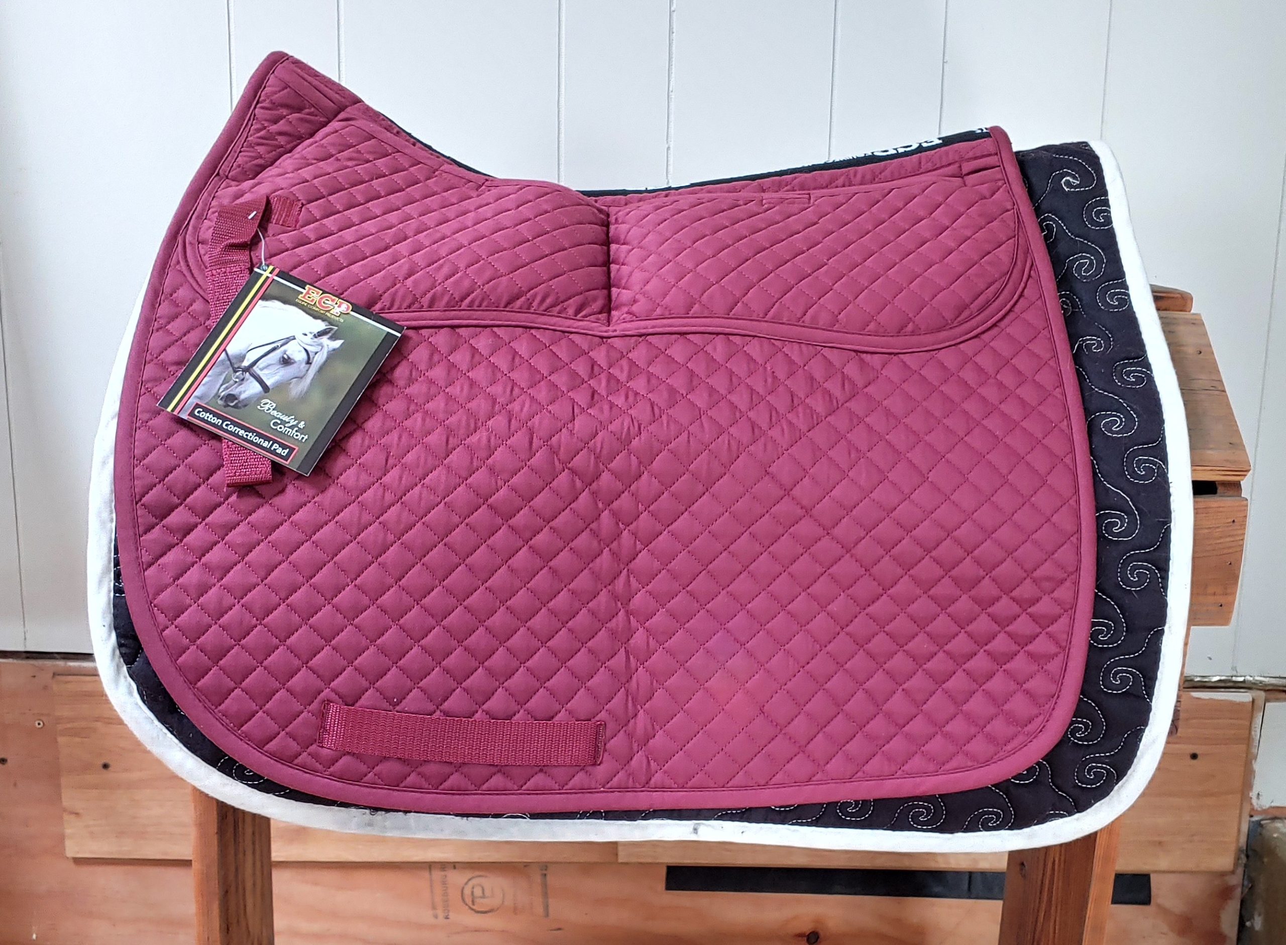 Contoured Correction Dressage Saddle Pad with Adjustable Memory Foam Shims, Quilted Poly-Cotton Design, Pressure Relief for Horses with Swayback or Muscle Loss customer photo 2