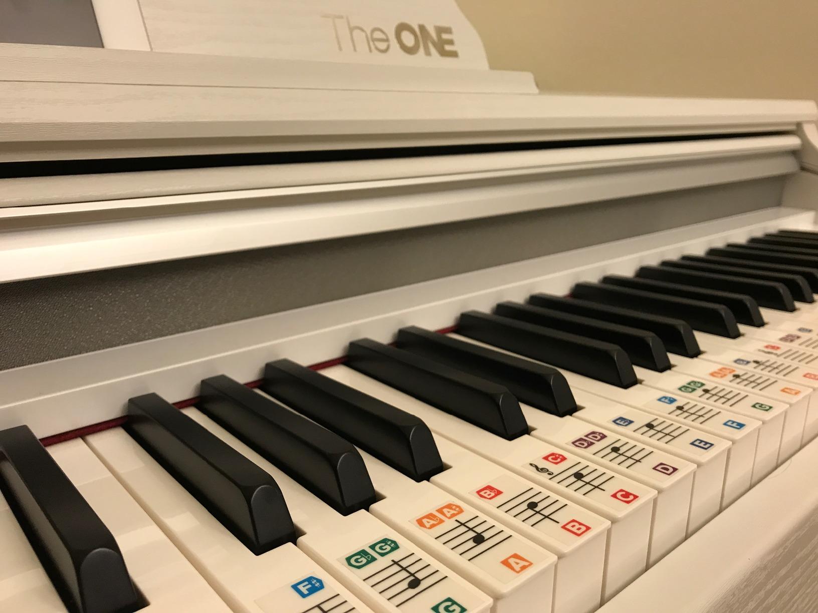 The ONE Digital Piano Keyboard with 88-Key Weighted Action for Beginner and Intermediate Players, Grand Piano Sound, Full Size Hammer Keyboard with Lighted-up Keys/Online Lessons/3-Pedal Unit customer photo 1