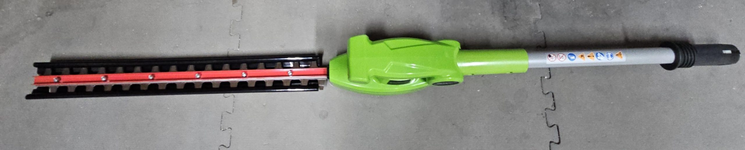Greenworks 40V 8 in Pole Saw Hedge Trimmer Kit, 2.0 Ah Battery and Charger customer photo 2