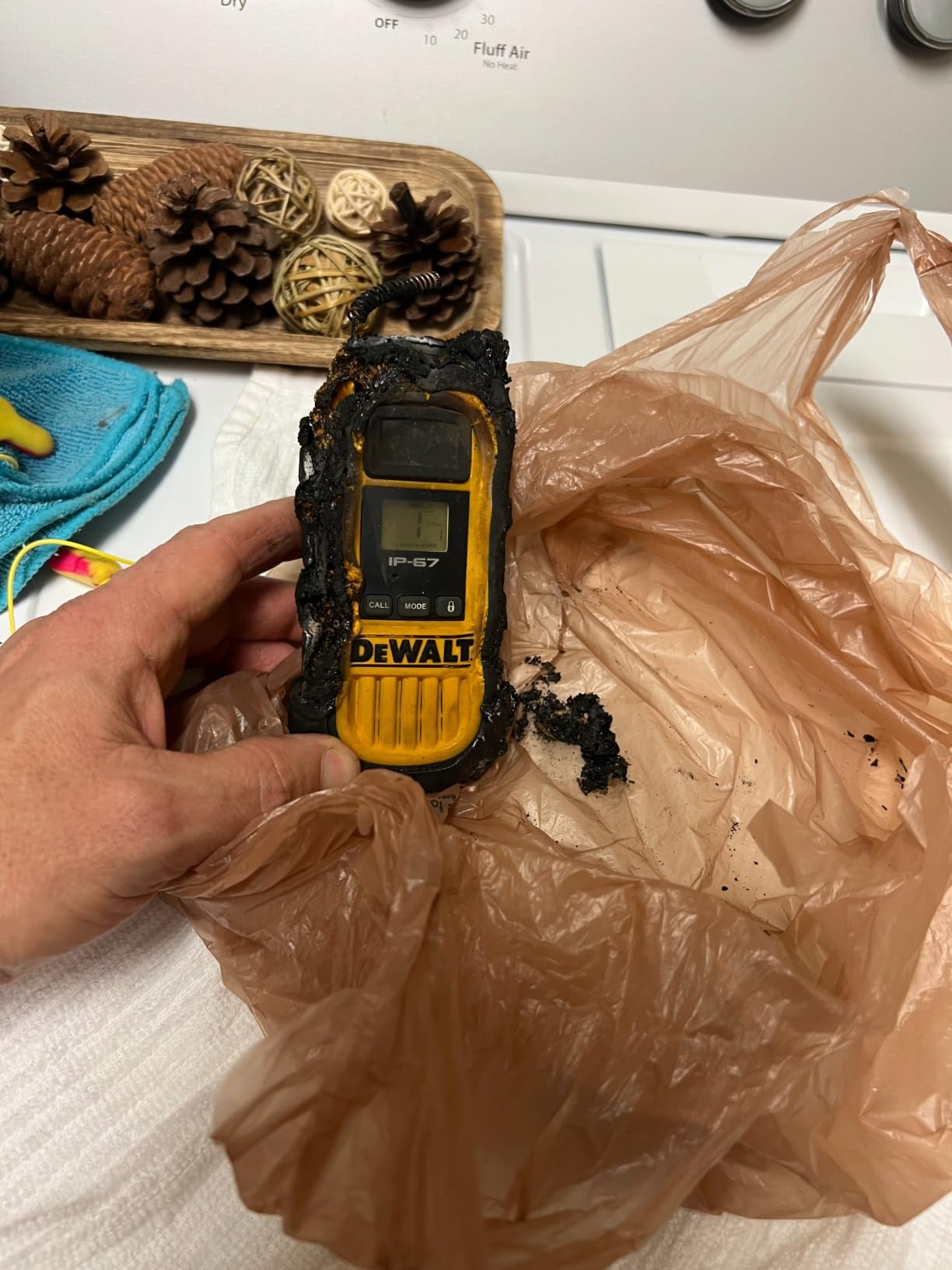 DEWALT DXFRS800 FRS Walkie Talkies, Long Range 2 Way Radio, 2W, IP67 Waterproof, Rechargeable, 2 Pack customer photo 2