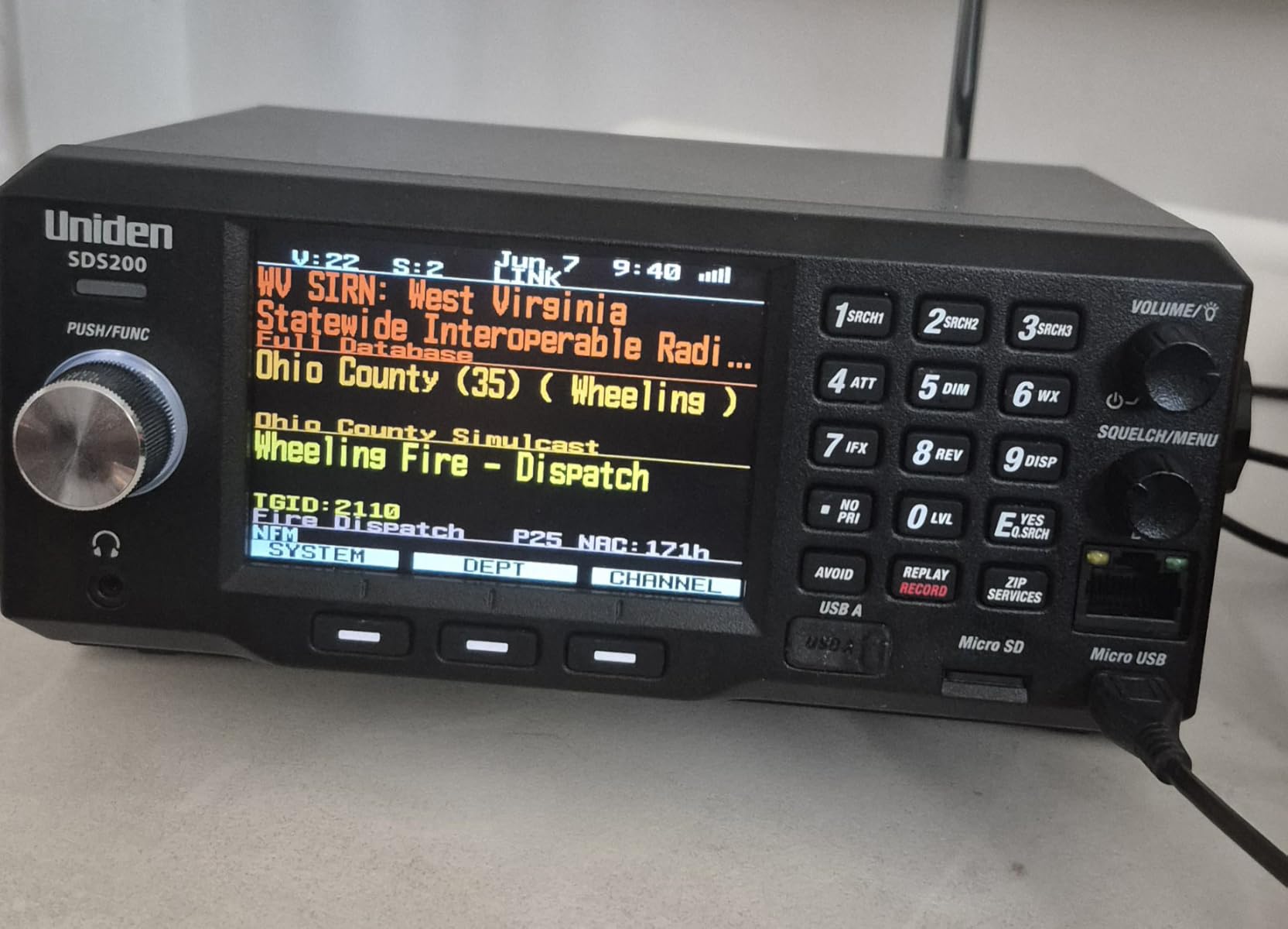 Uniden SDS200 True I/Q TrunkTracker X Base/Mobile Digital Scanner. Incredible Digital Performance. TrunkTracker X Technology Provides The Best Digital Decode Performance in The Scanner Industry. customer photo 1