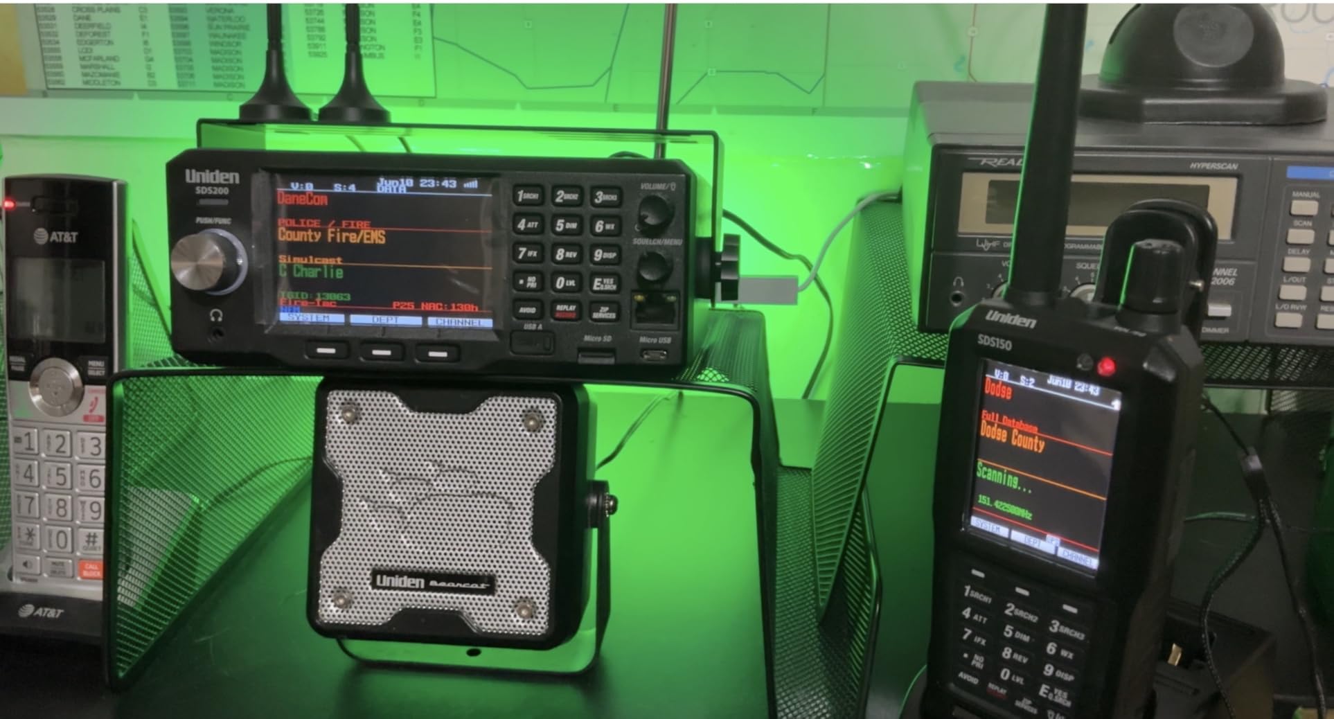 Uniden SDS200 True I/Q TrunkTracker X Base/Mobile Digital Scanner. Incredible Digital Performance. TrunkTracker X Technology Provides The Best Digital Decode Performance in The Scanner Industry. customer photo 2