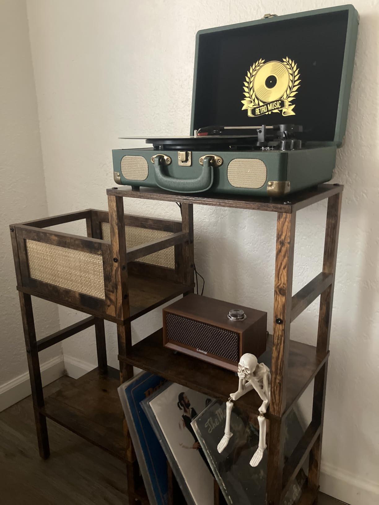 Vinyl Record Player Bluetooth Turntable 3-Speed Suitcase Portable Vintage Belt-Driven Record Player with Speakers RCA Line Out AUX in Headphone Jack customer photo 1