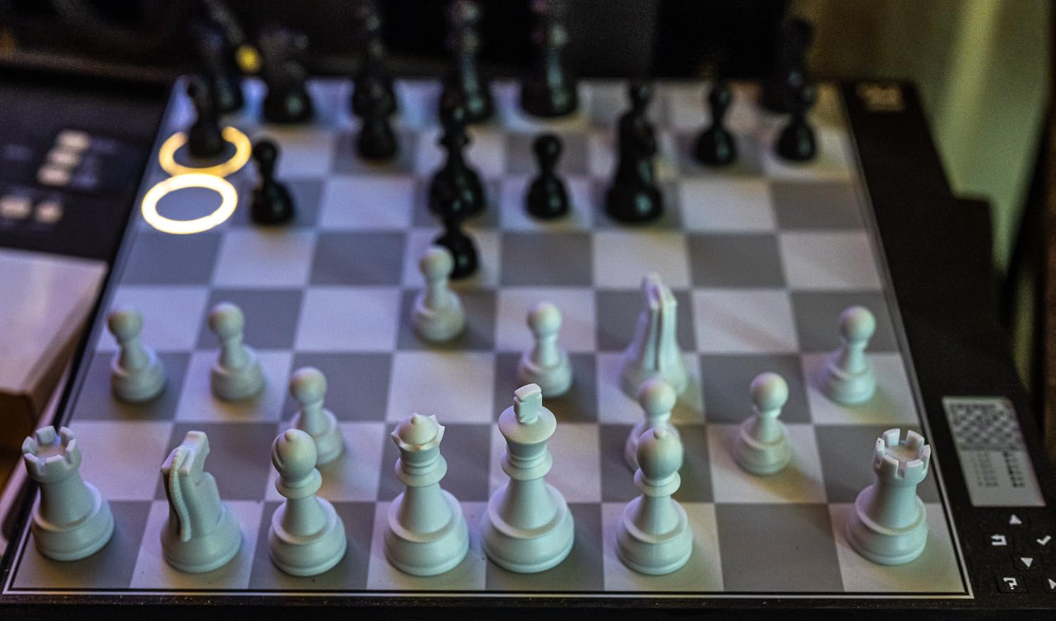 Dgt Centaur Chess Computer with 40x40cm Sensor Board | 40x40cm Touch Sensor Board, Circular LED Move Indicators, E-Paper Display, Weighted Plastic Pieces, Rechargeable Battery customer photo 2
