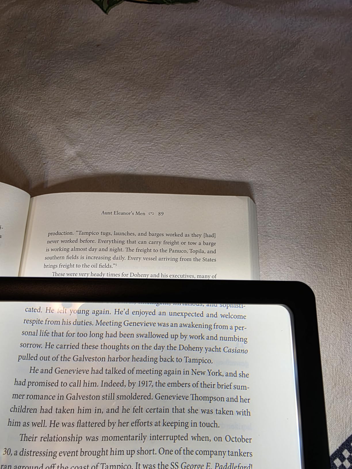 MagniPros 5X [Rechargeable] Large Ultra Bright LED Page Magnifier with Anti-Glare Lens & 3 Stepless Color Light Modes to Relieve Eye Strain-Ideal for Reading Small Prints, Low Vision and Seniors customer photo 2